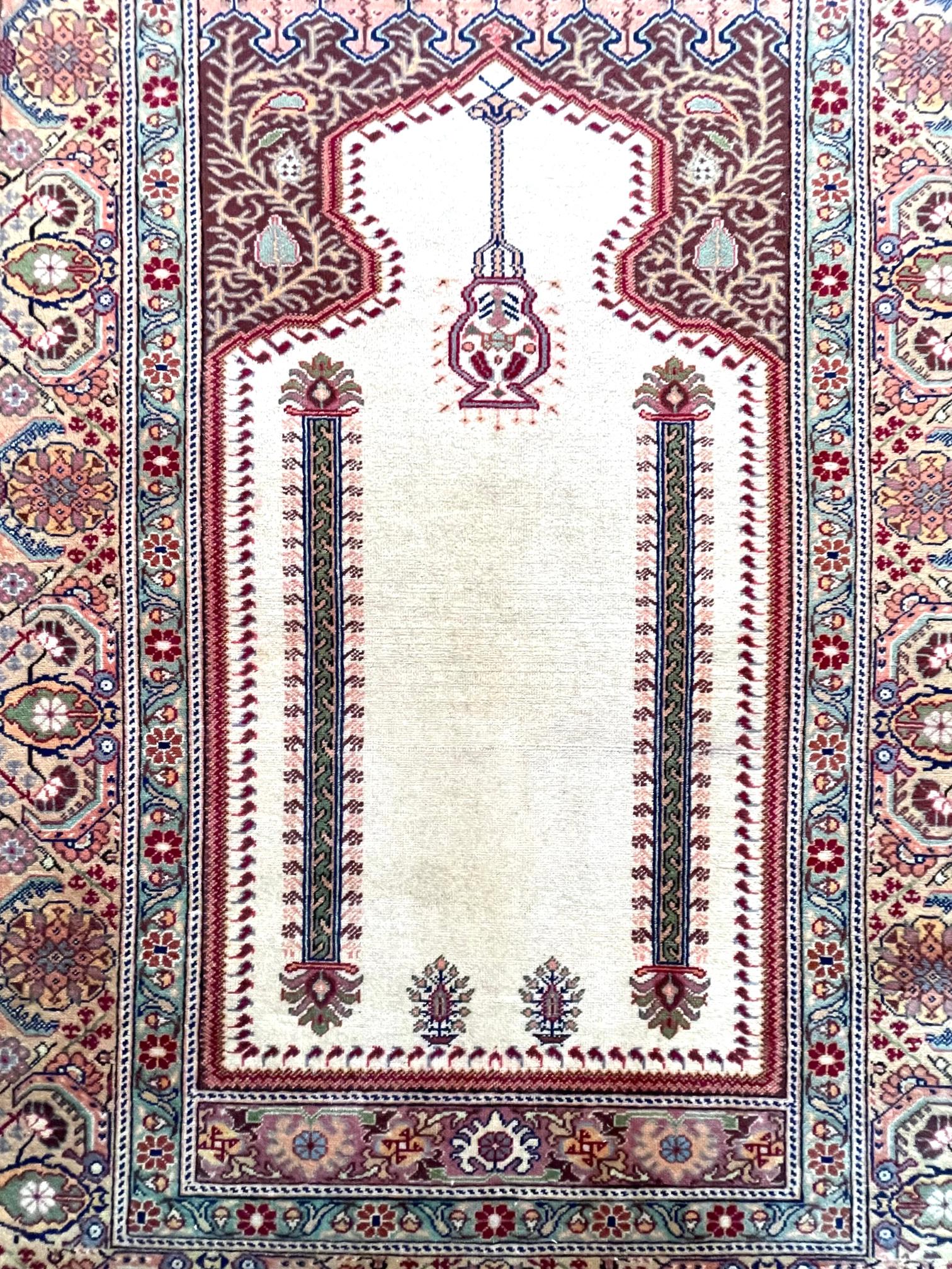 Alfombra turca con diseño de oración de Anatolia Anudado a mano en venta