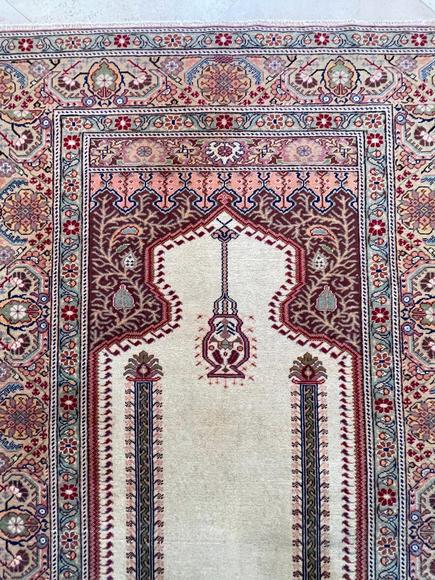 Alfombra turca con diseño de oración de Anatolia en Bueno estado para la venta en San Diego, CA