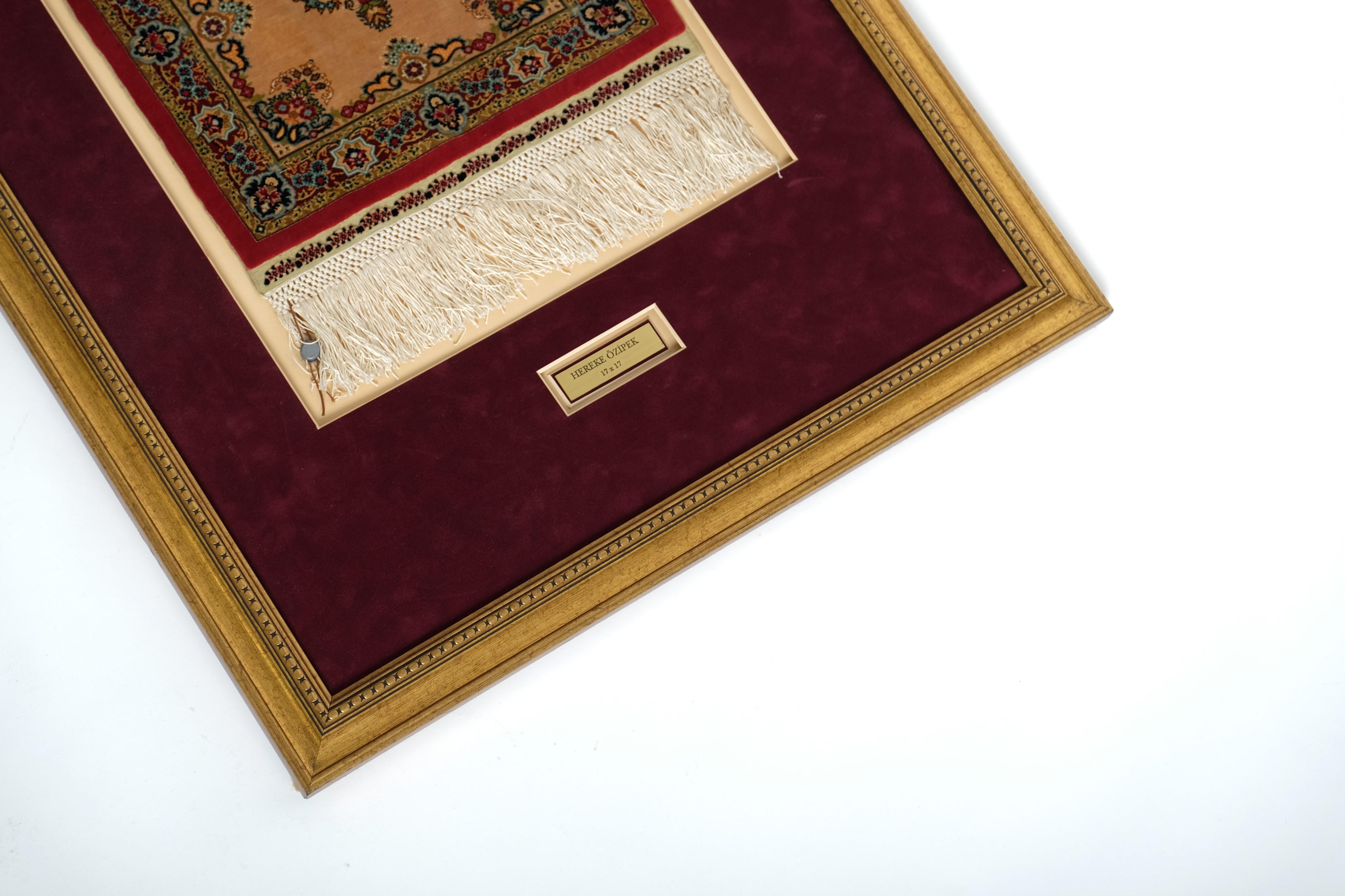 Handgeknüpfter Hereke Özipek Seidenteppich Wandteppich in Rahmen, 17 x 17 Knots, Türkei im Angebot 6