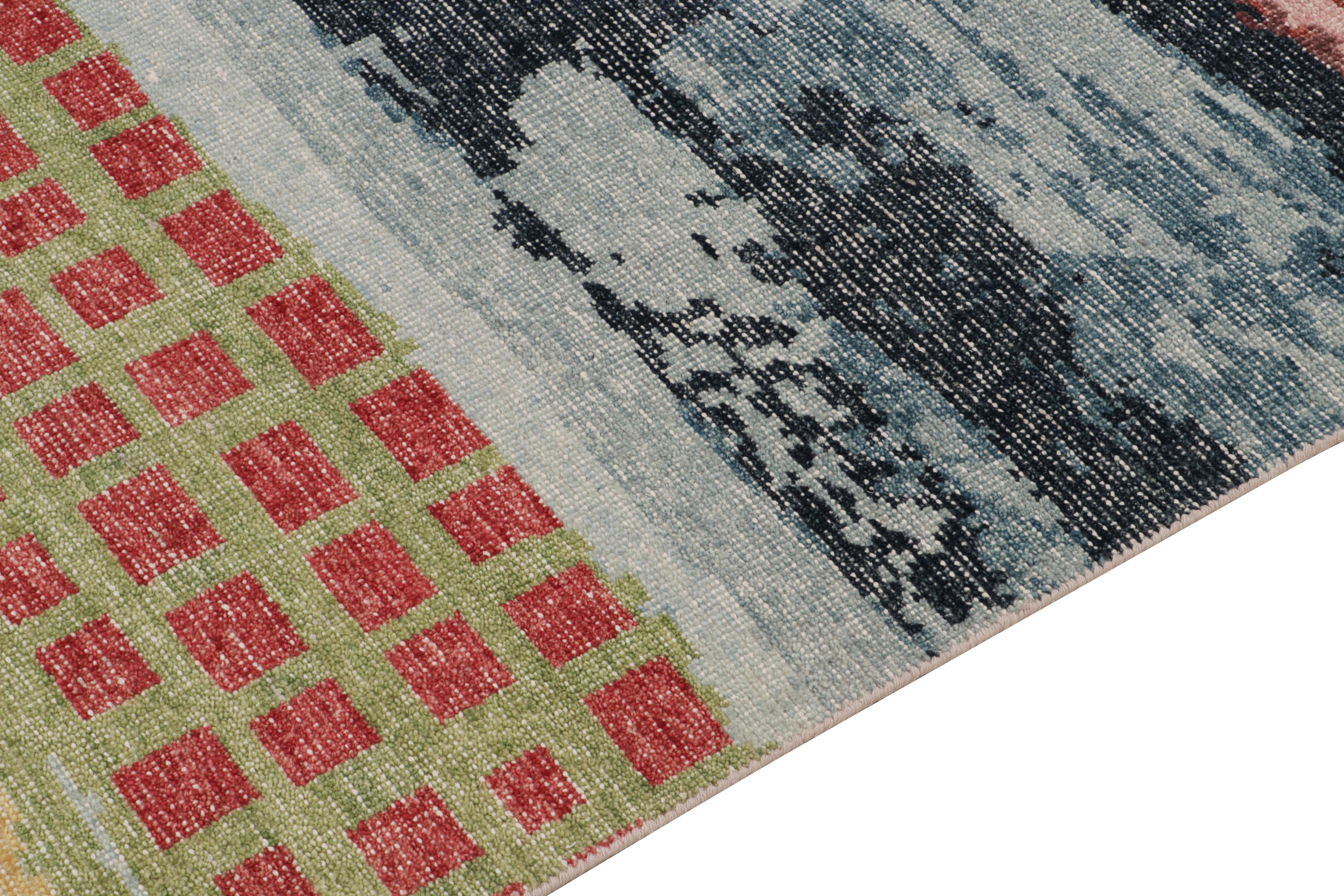 Rug & Kilim’s Distressed style Modern runner in Multihued Abstract Patterns In New Condition For Sale In Long Island City, NY