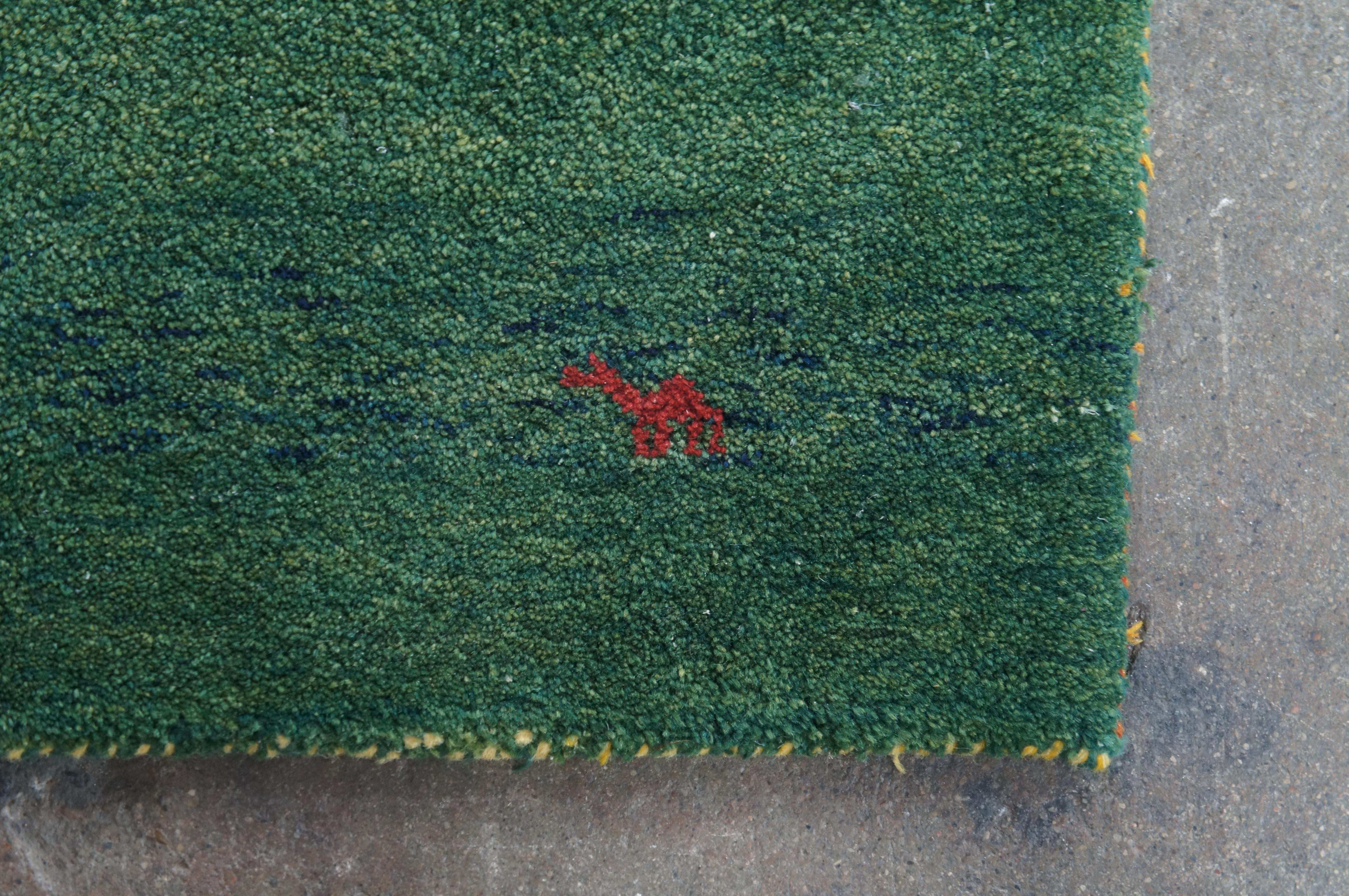 20ième siècle Tapis de sol indien noué à la main Gabbeh Laine Vert Moderne Figures Tapis 4 x 6' en vente