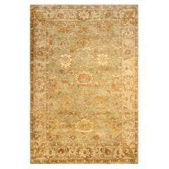 Hand-Knotted Indian Wool Rug with Vintage Botanical Medallion Design in Soft Sag