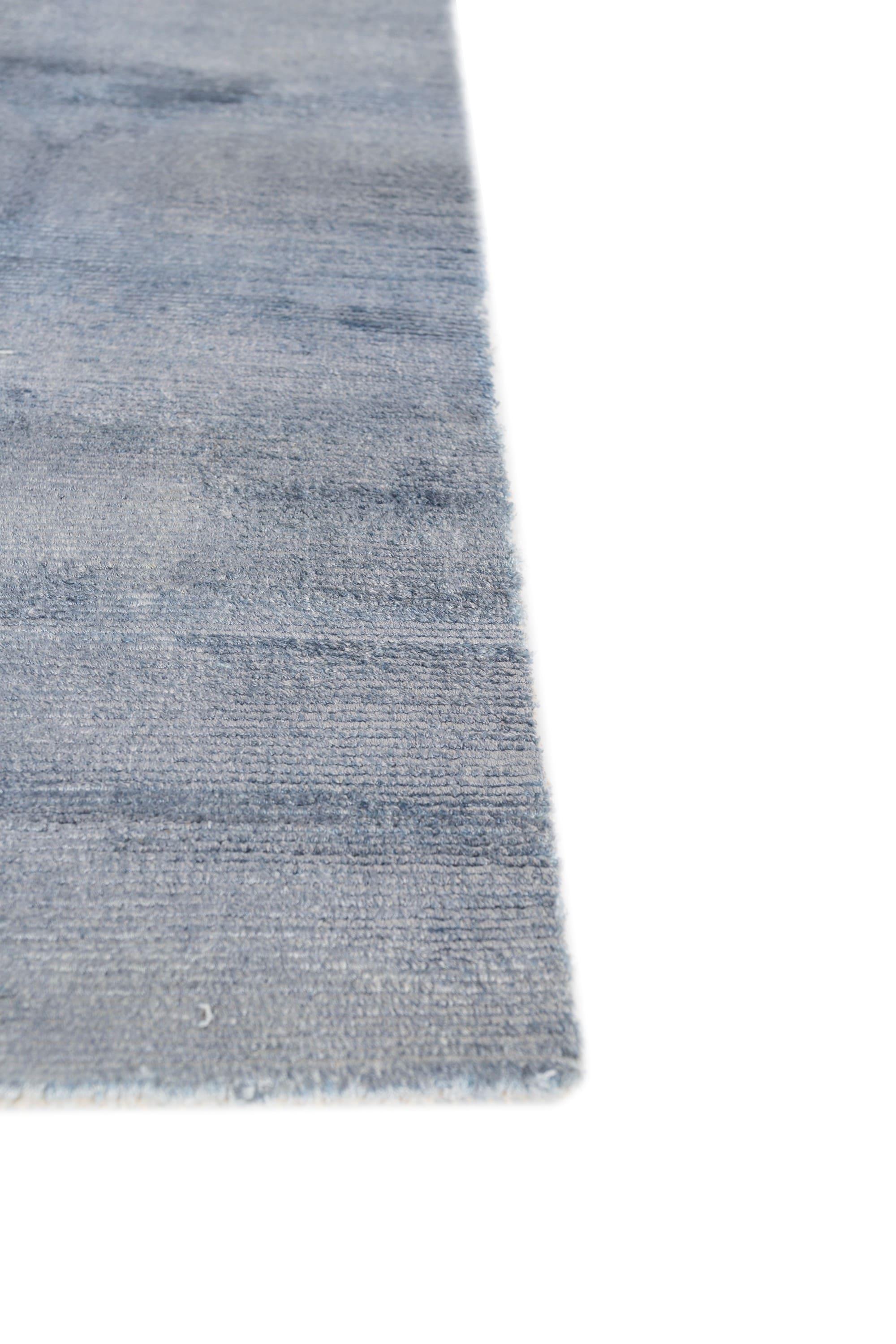 Indian Hand-Knotted Jaipur Wool Rug in Chicory, Subtle Textured Pattern For Sale