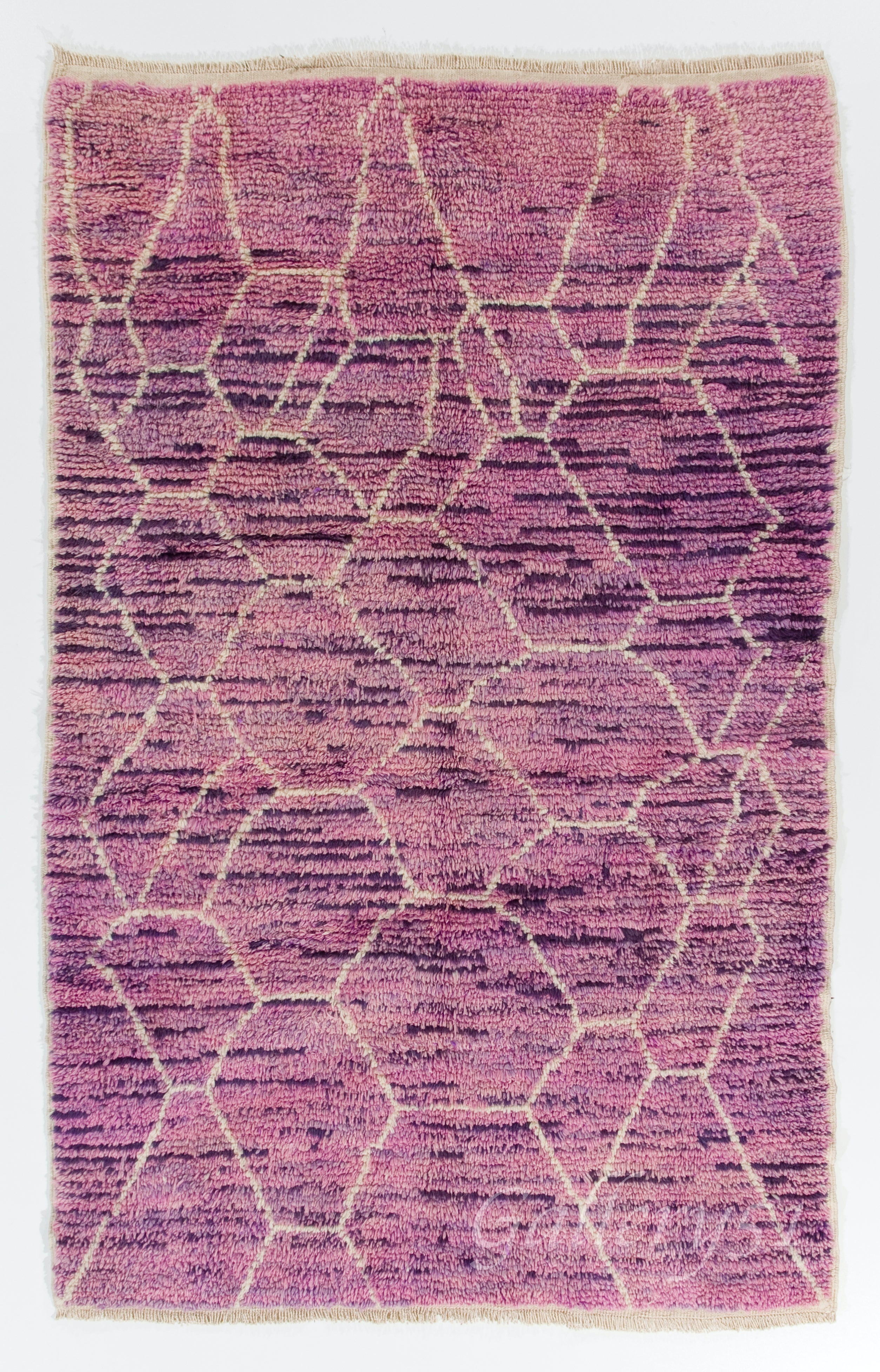 Handgefertigter marokkanischer Teppich in den Farben Lila und Orchidee. Alle Wolle. Kundenspezifische Optionen verfügbar