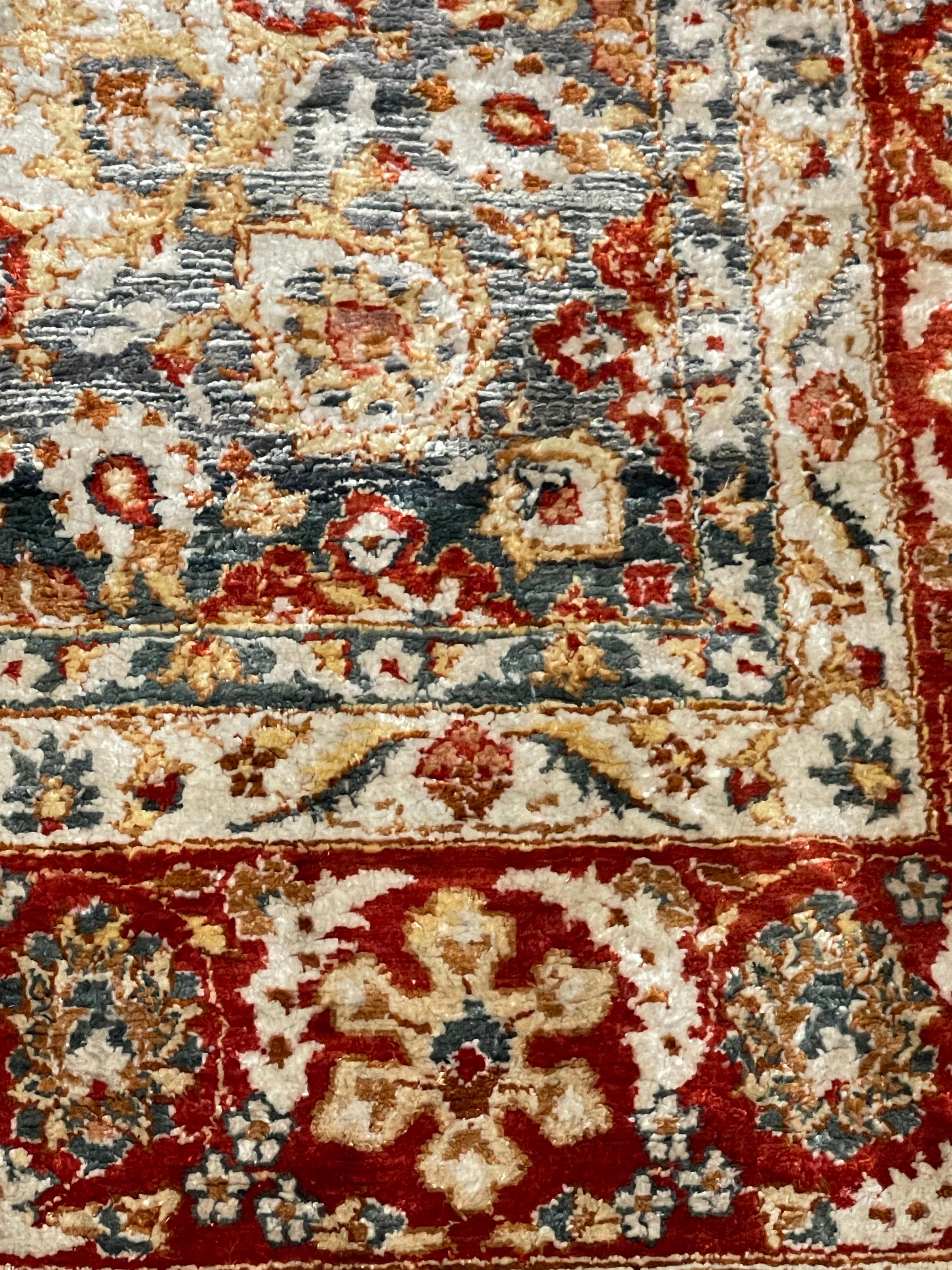 Late 20th Century Floral Silk Chinese Rug For Sale
