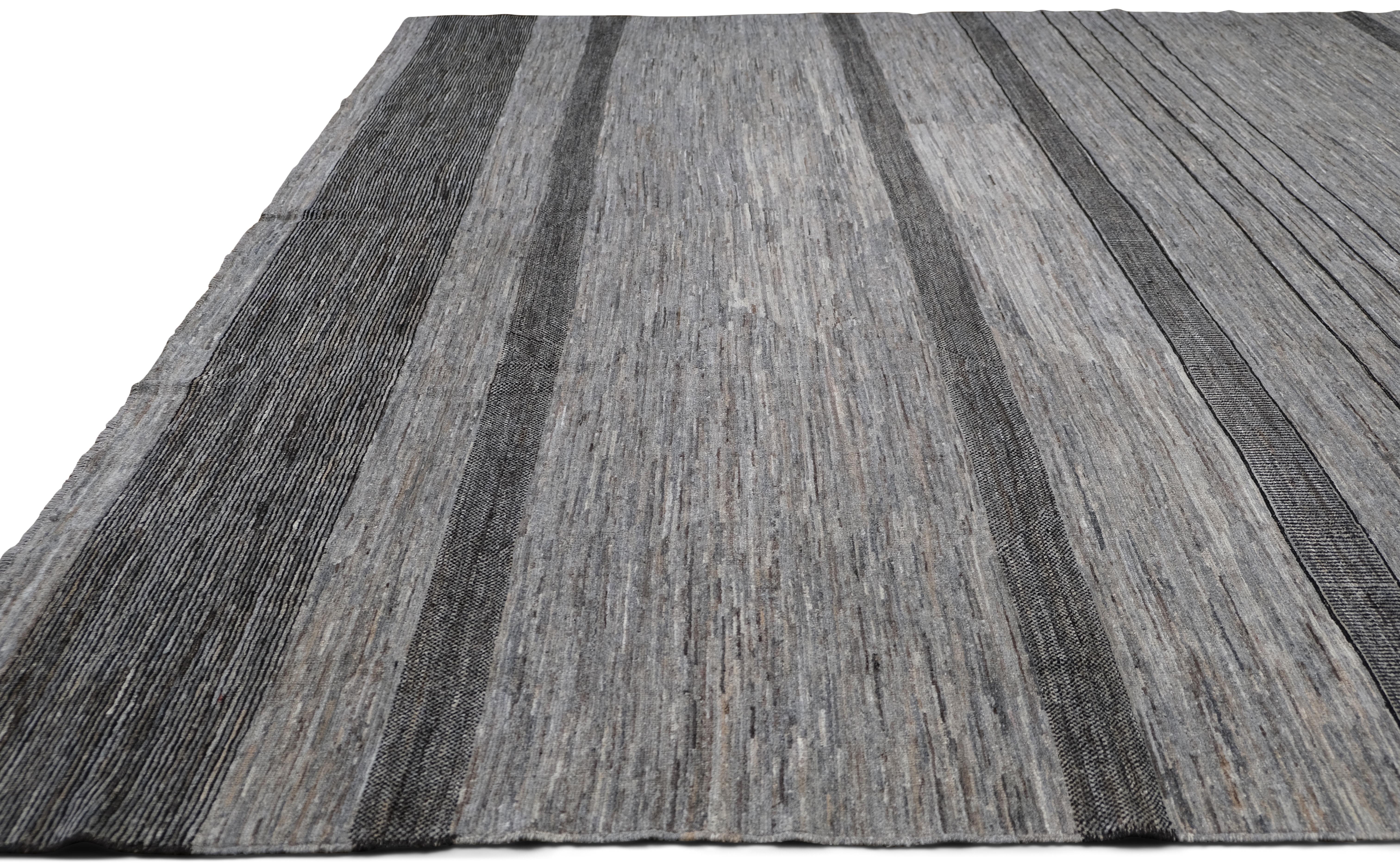 Scandinave moderne Tapis de laine texturé noué à la main à motif minimaliste 13'8''x20' en vente