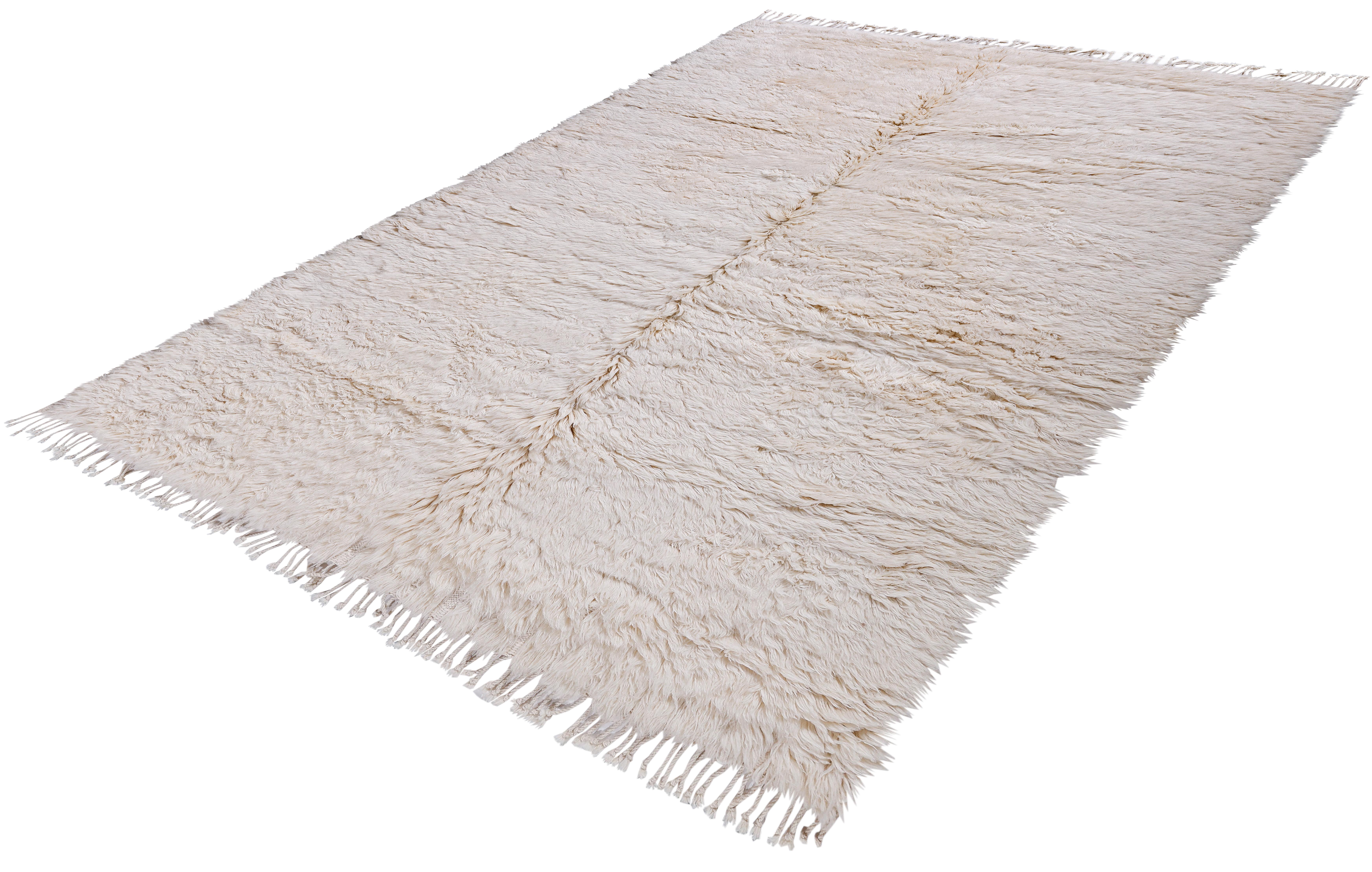 Alfombra Marroquí Moderna Anudada a Mano en Lana Marfil con Textura Shag Anudado a mano en venta