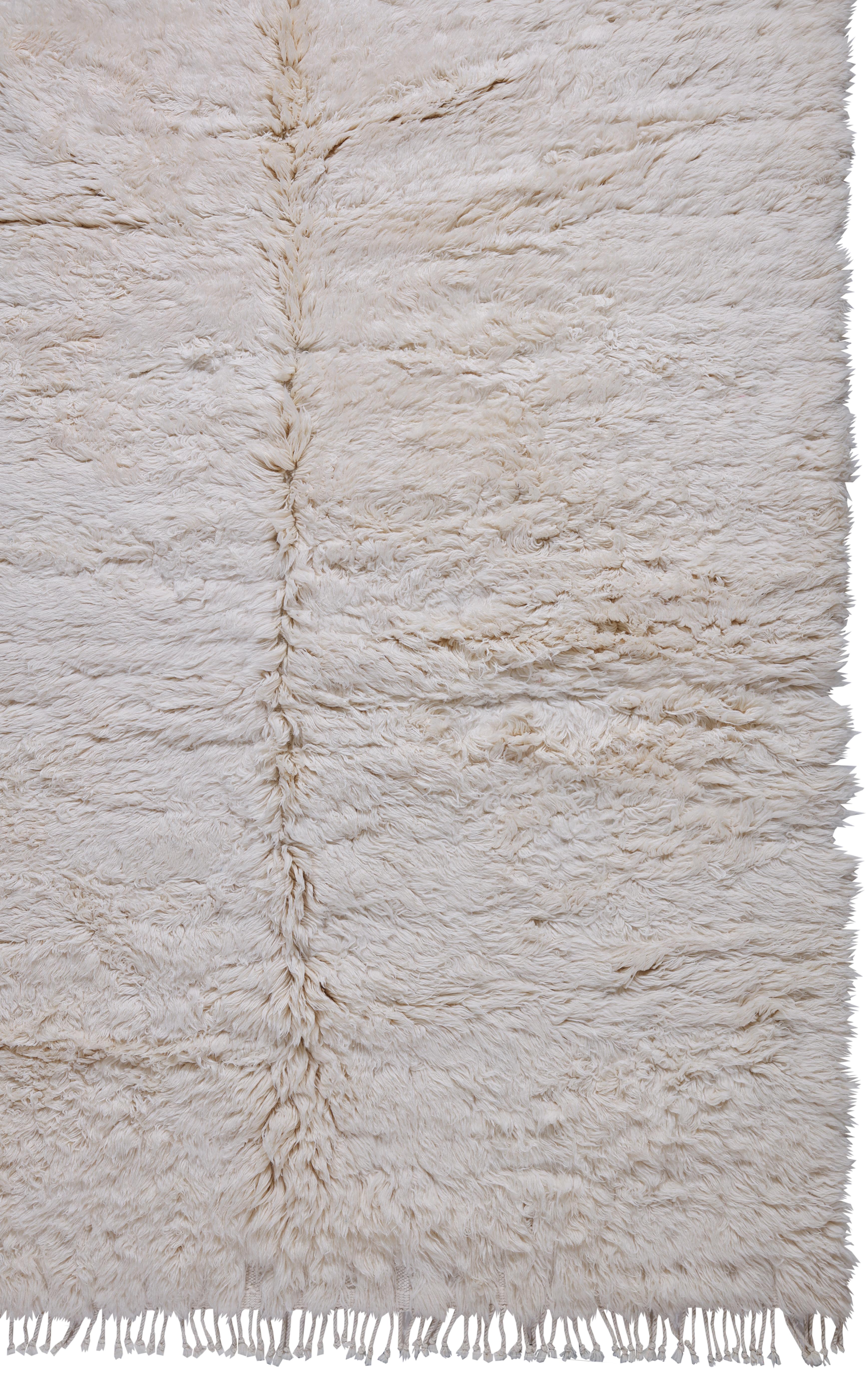 Alfombra Marroquí Moderna Anudada a Mano en Lana Marfil con Textura Shag en venta 3