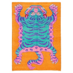 Tapis moderne en laine orange noué à la main avec un motif de tigre