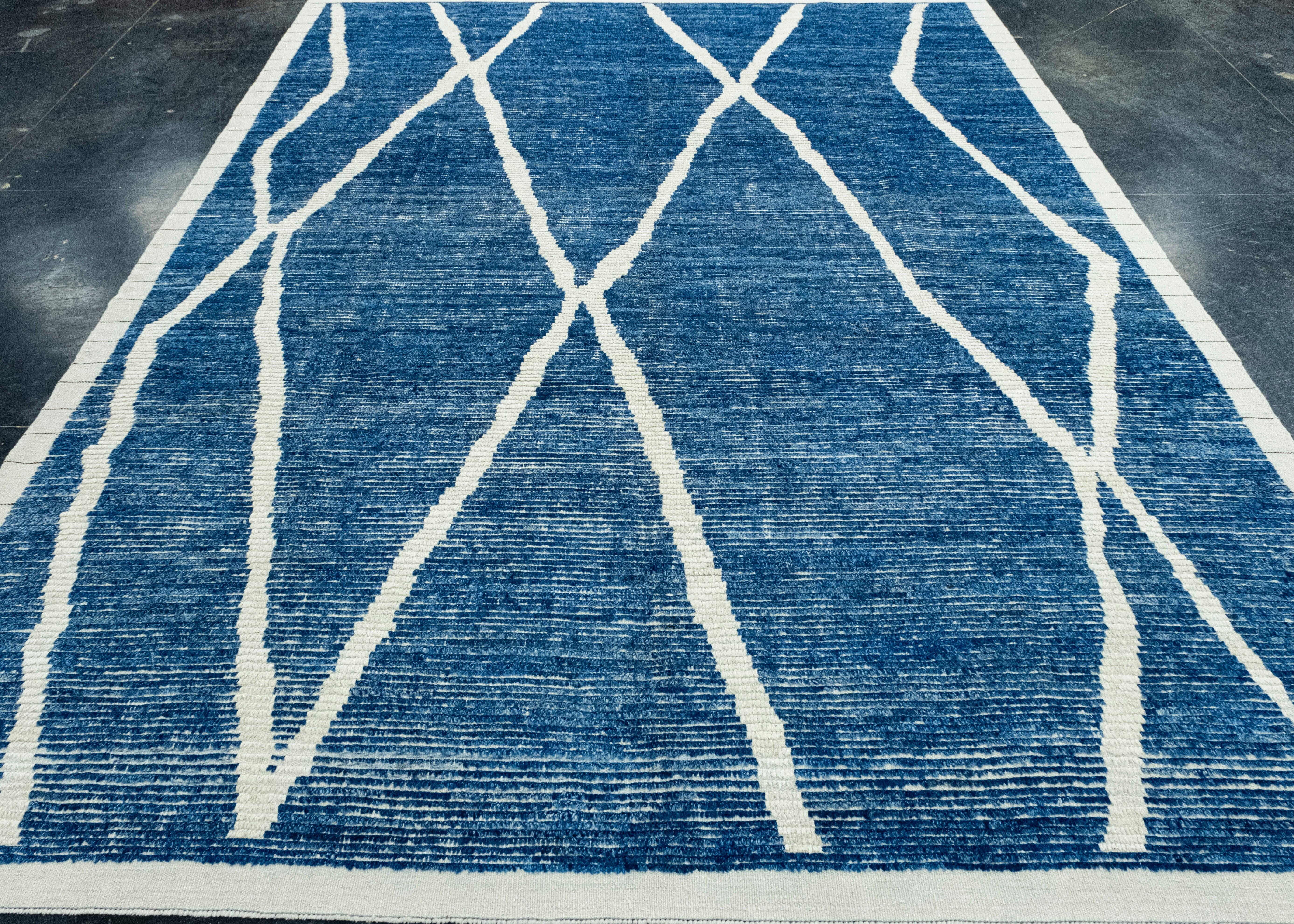 Hand Knotted Modern Rug 8' x 10'7