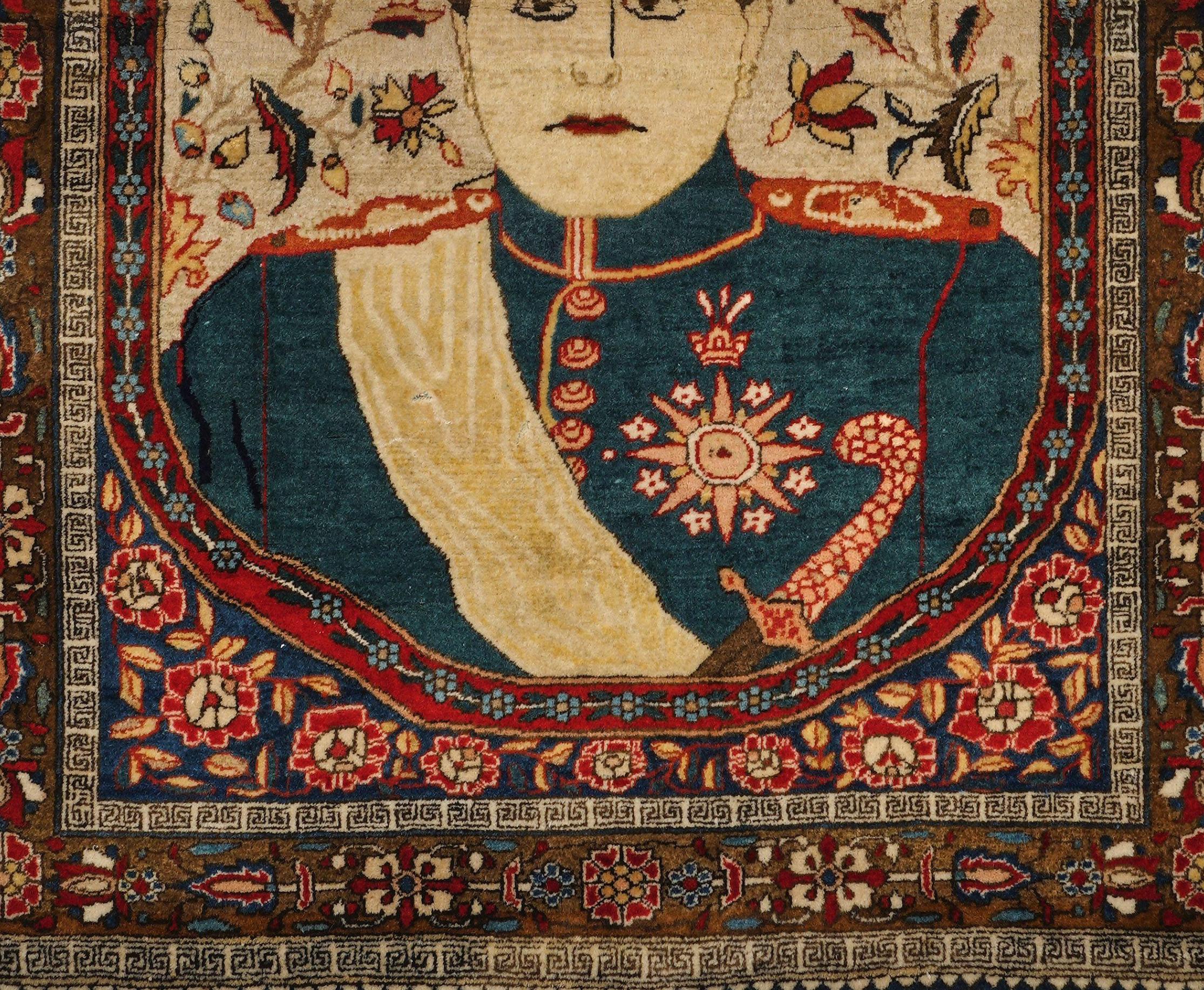 Hand Knotted Mohtasham Rug Depicts Ahmad Shah Qajar  In Good Condition For Sale In London, GB