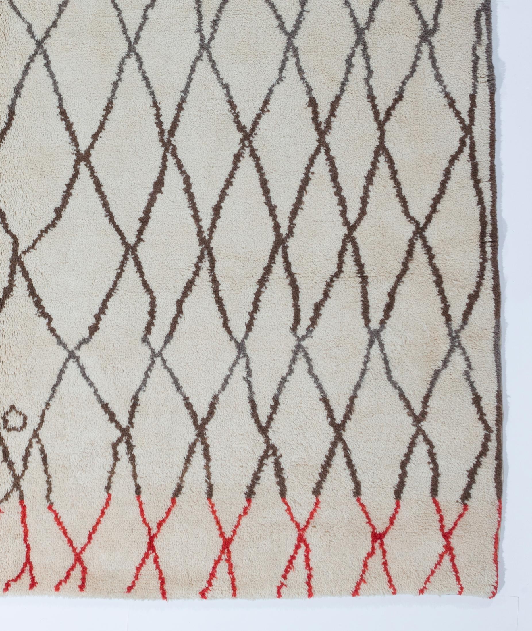 Alfombra Tulu de diseño marroquí anudada a mano. 100% lana. Opciones personalizadas disponibles Siglo XXI y contemporáneo en venta