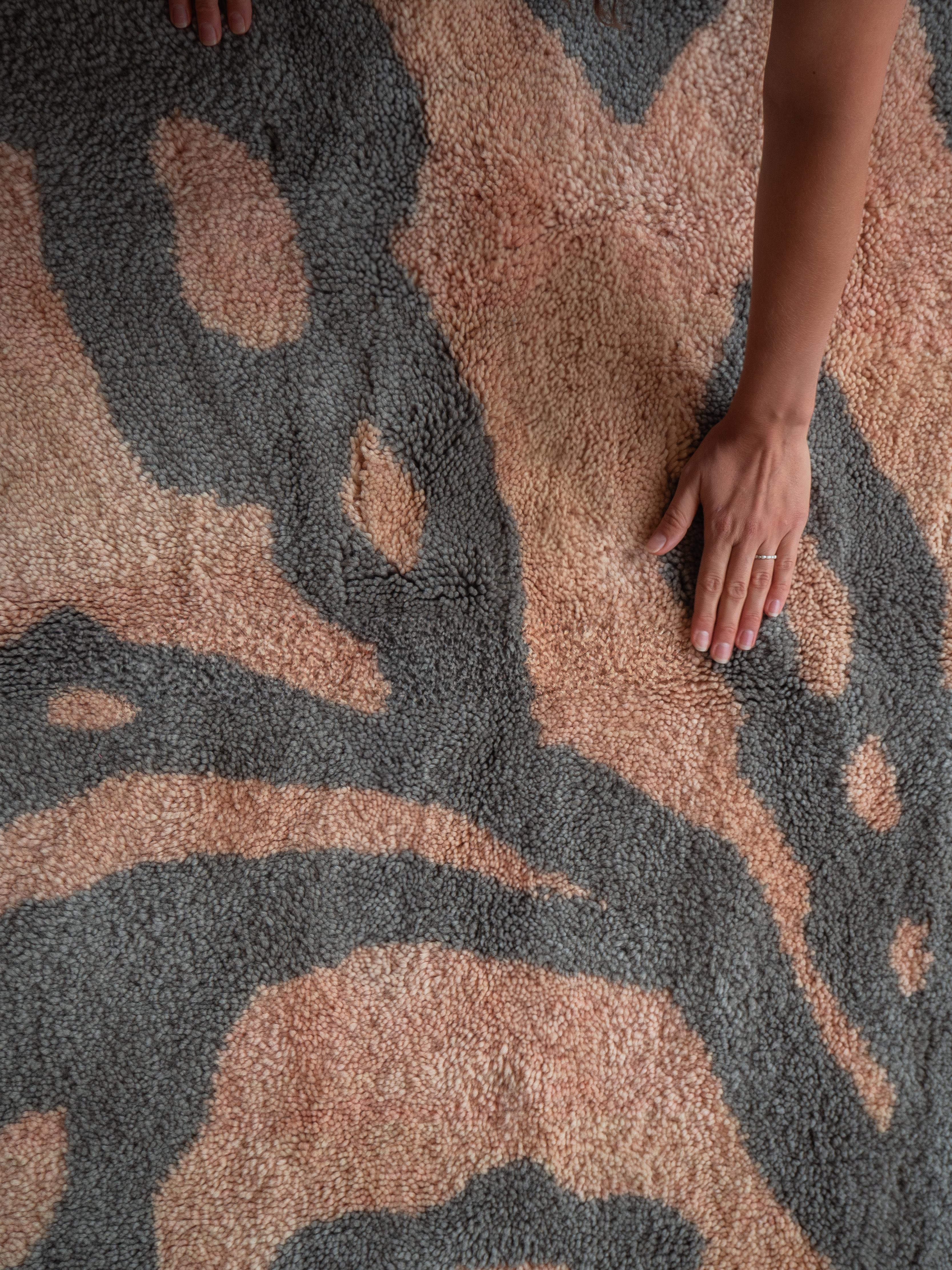 Hand-Knotted Moroccan rug 5’x7’, Pink and Grey Botanical Design, Custom-Made In New Condition For Sale In Marrakech, MA