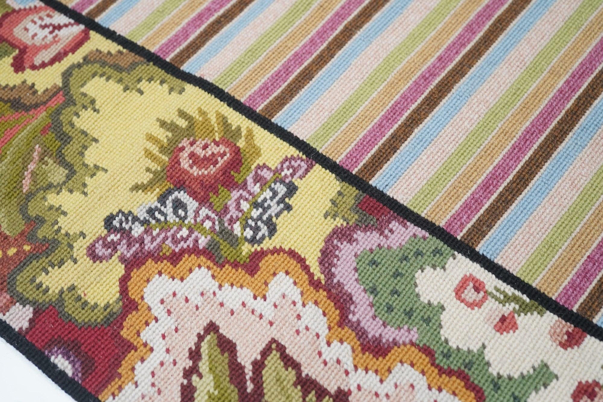 Hand Knotted Needle Point Wool Rug 3' x 8' In New Condition For Sale In New York, NY