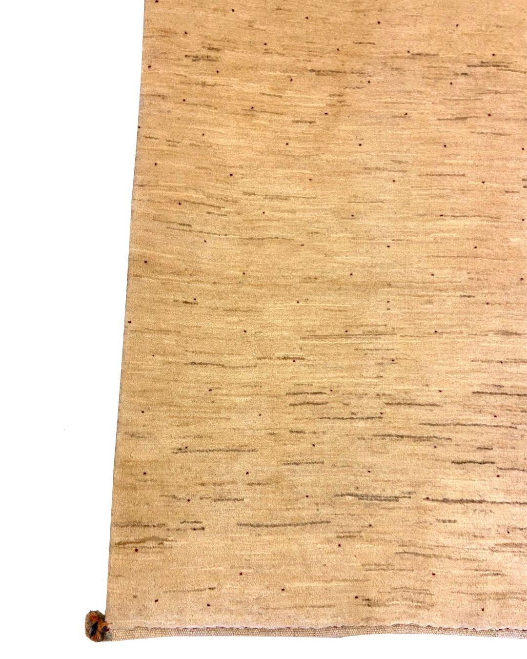 Handgeknüpfter organischer moderner persischer Teppich aus cremefarbener Wolle mit minimalistischem Design, 3 x 5 Zoll (Organische Moderne) im Angebot