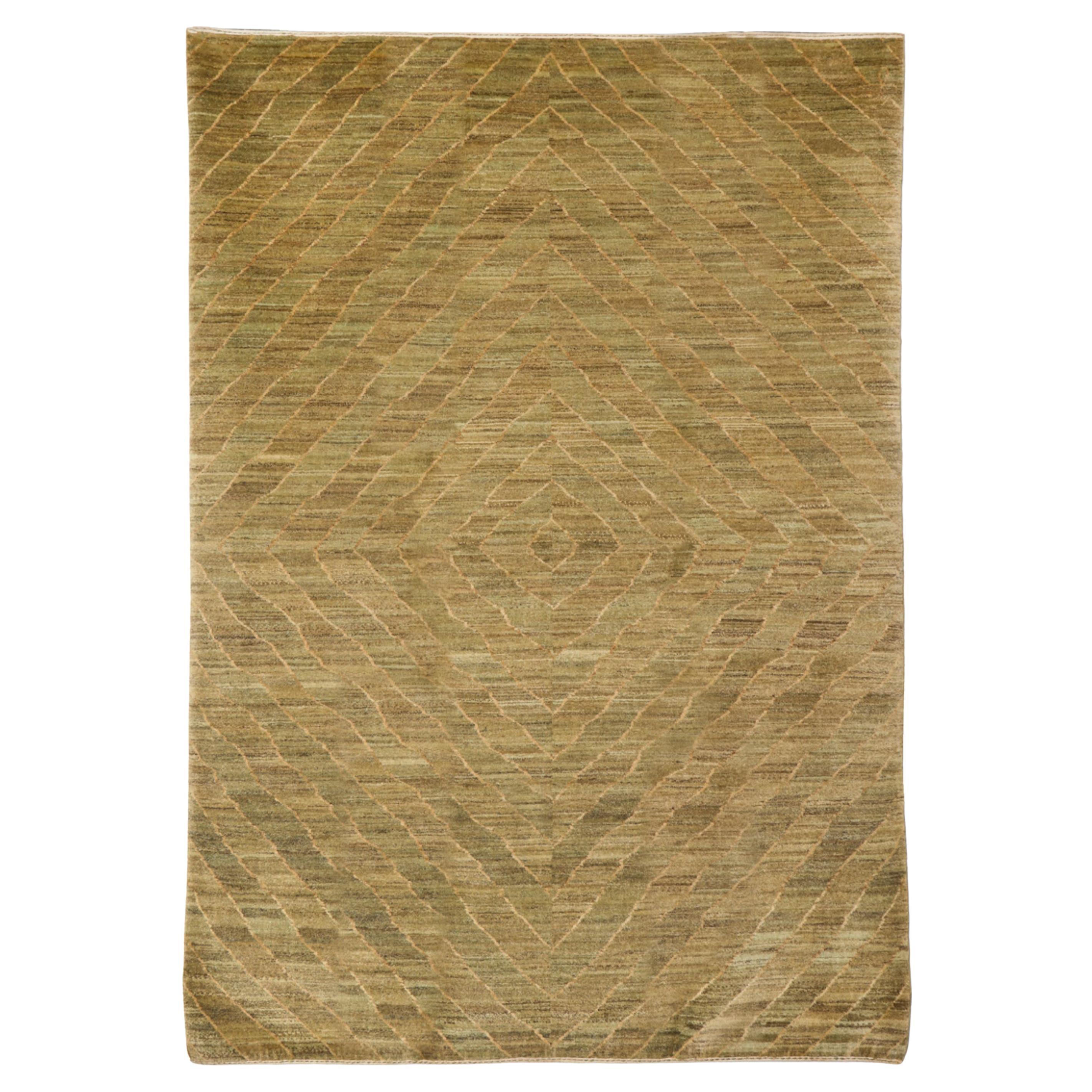 Hand-Knotted Organic Modern Persian Carpet in Soft Olive and Taupe, 5
 x 7
 en vente