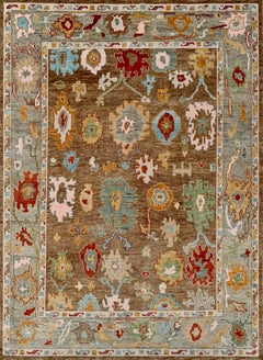 Tapis en laine « Oushak Revival » noué à la main, dans les tons marron et gris clair