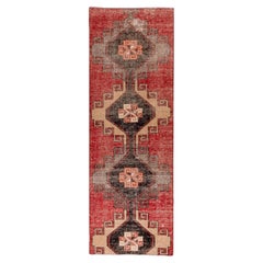 Hand-Knotted Oushak Runner – Geometric Medallions in Burnt Red and Charcoal