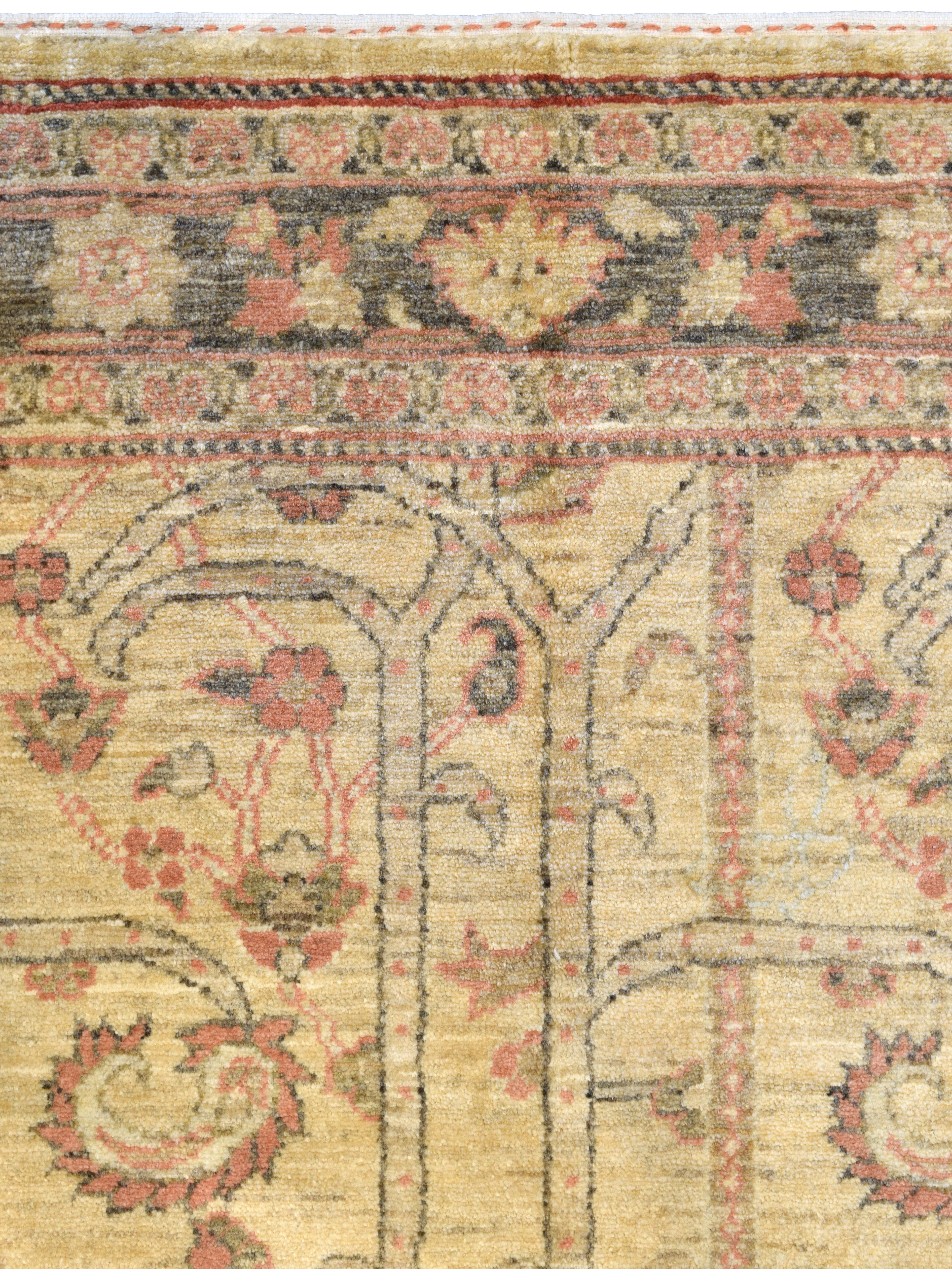 Handgeknüpfter persischer Blumenteppich in Braun, Orange, Grün und Creme Wolle, 4' x 6' (21. Jahrhundert und zeitgenössisch) im Angebot
