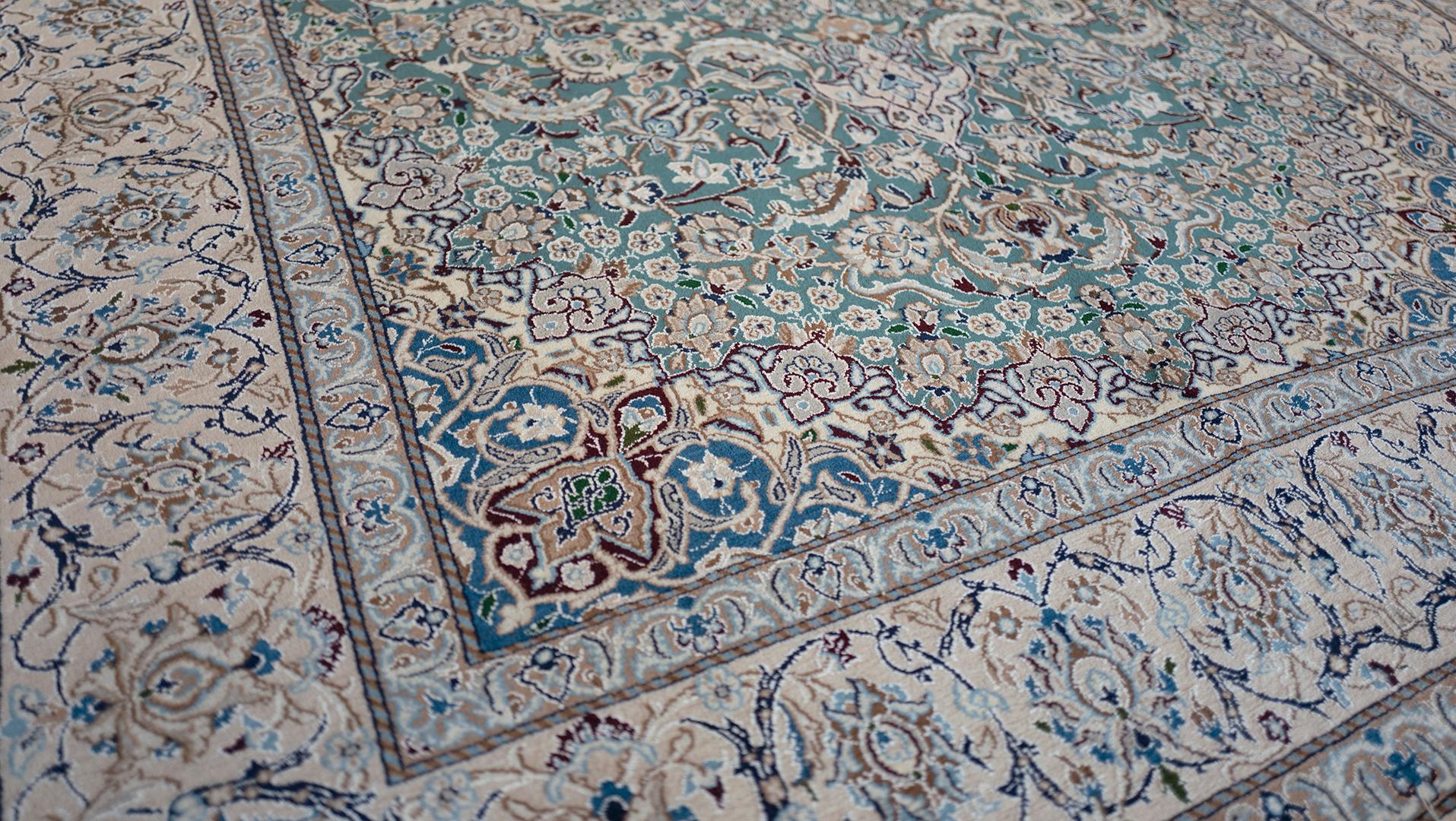 Hand Knotted Persian Nain Silk Rug In Excellent Condition In West Hollywood, CA