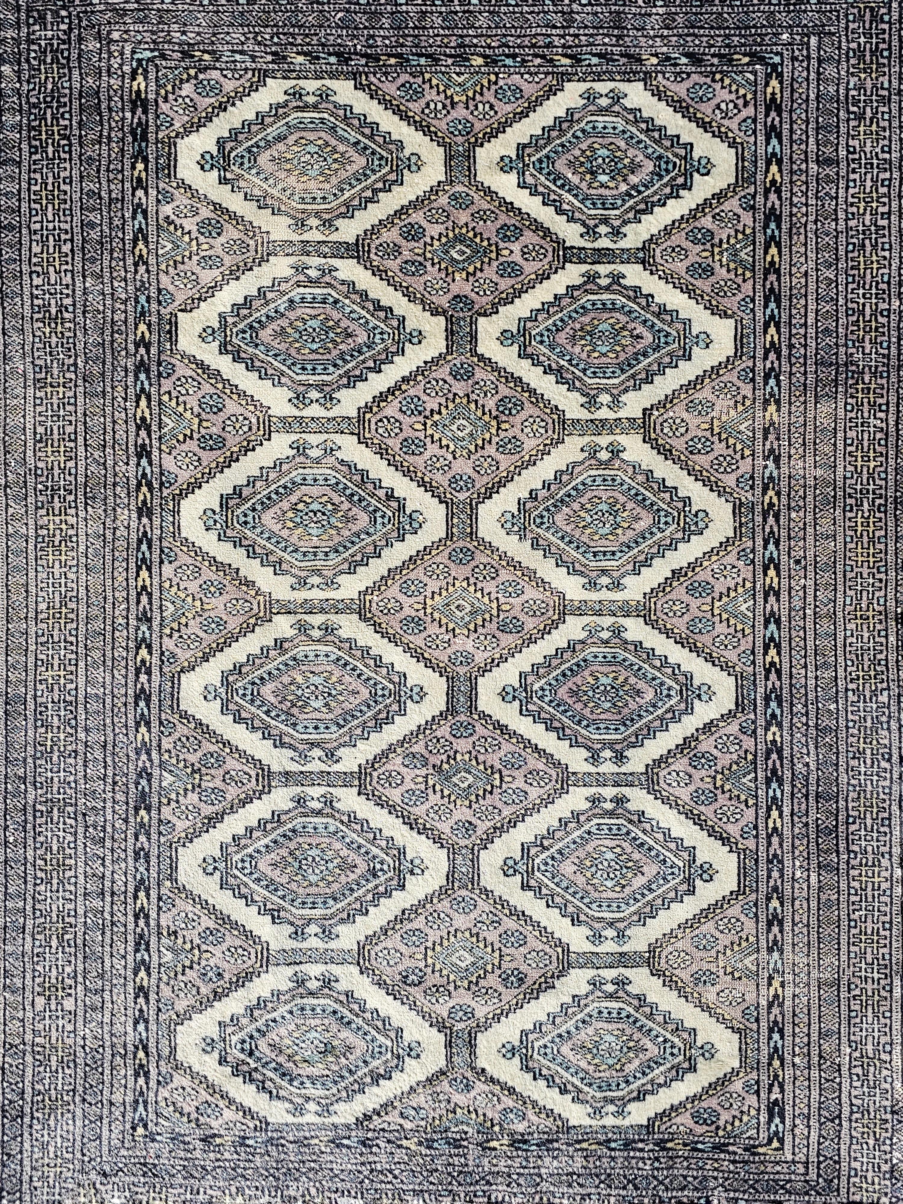 Tribal Hand-Knotted Punjabi Bokhara Rug in gray-light violet colour, Pakistan 1940s For Sale