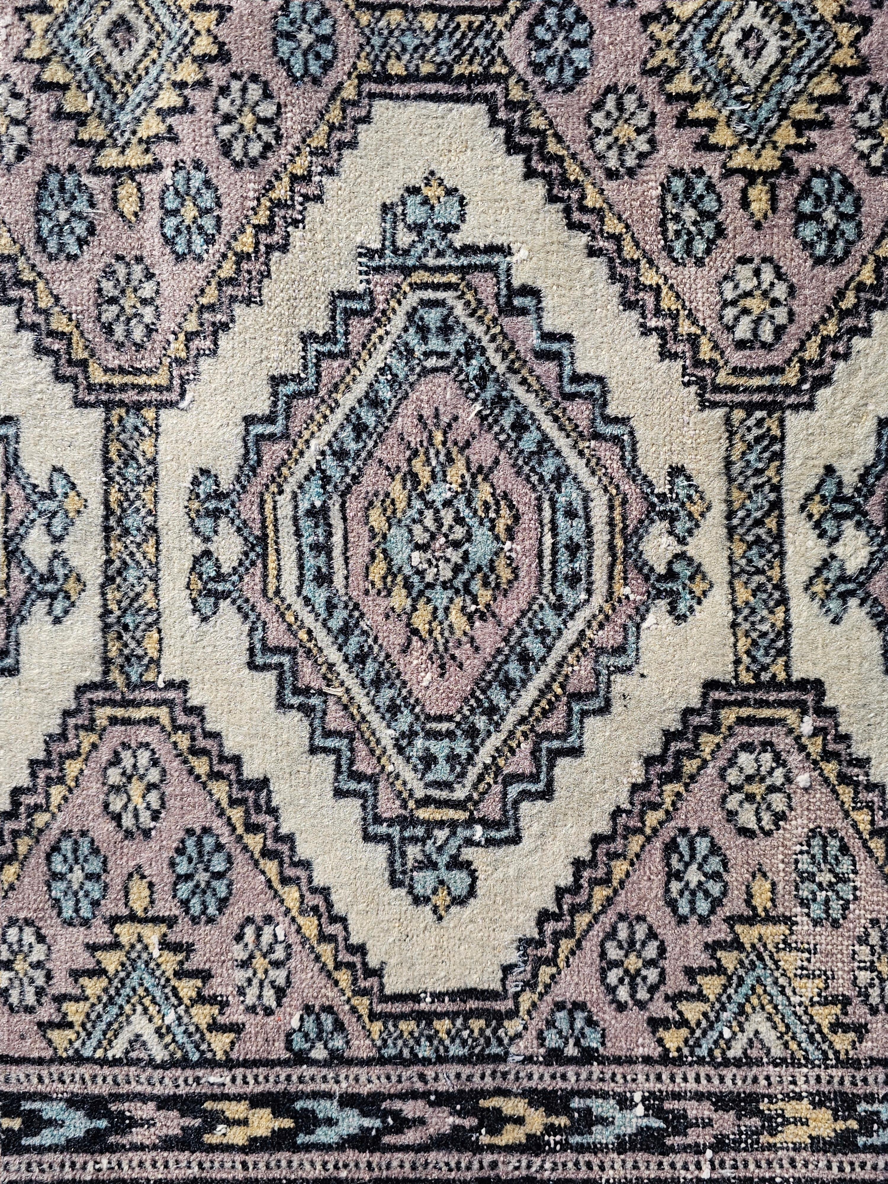 Pakistani Hand-Knotted Punjabi Bokhara Rug in gray-light violet colour, Pakistan 1940s For Sale
