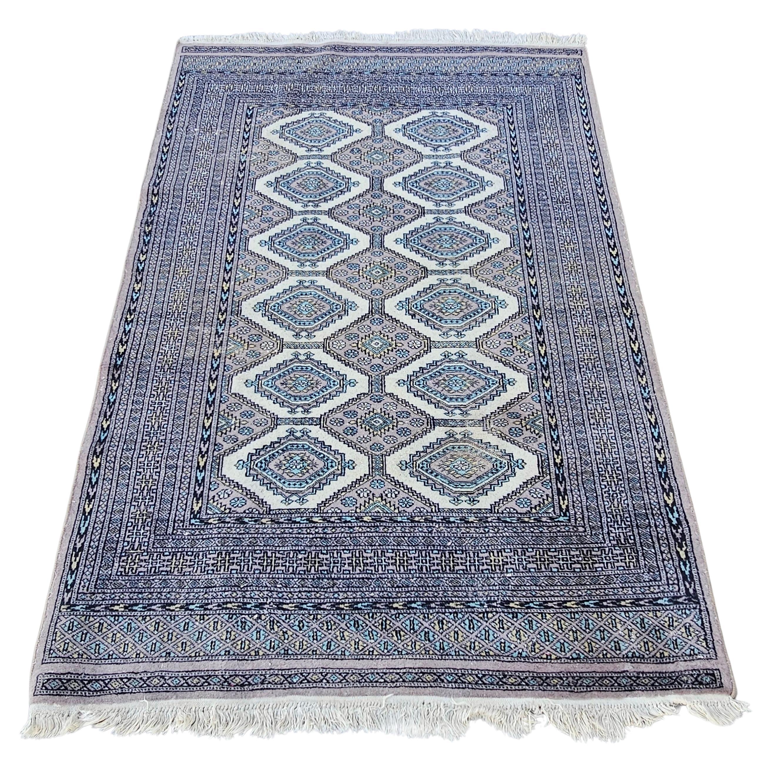 Hand-Knotted Punjabi Bokhara Rug in gray-light violet colour, Pakistan 1940s For Sale
