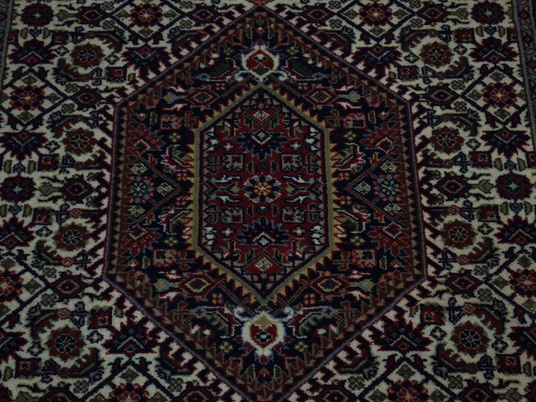 Hand Knotted Pure Wool Persian Tabriz Oriental Runner Rug For Sale 2