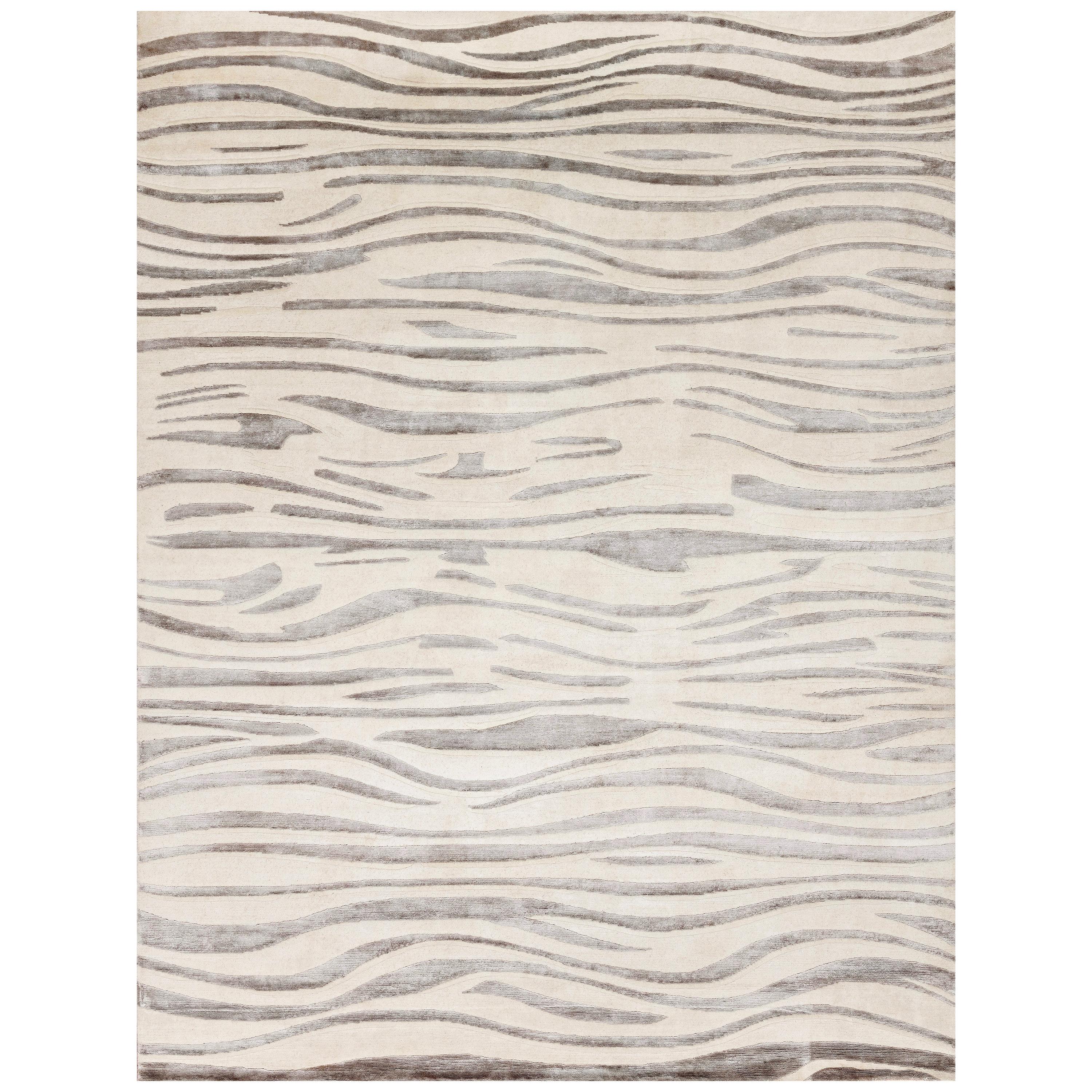 21st Century Carpet Rug Flames in Himalayan Wool and Silk Brown, Beige For Sale
