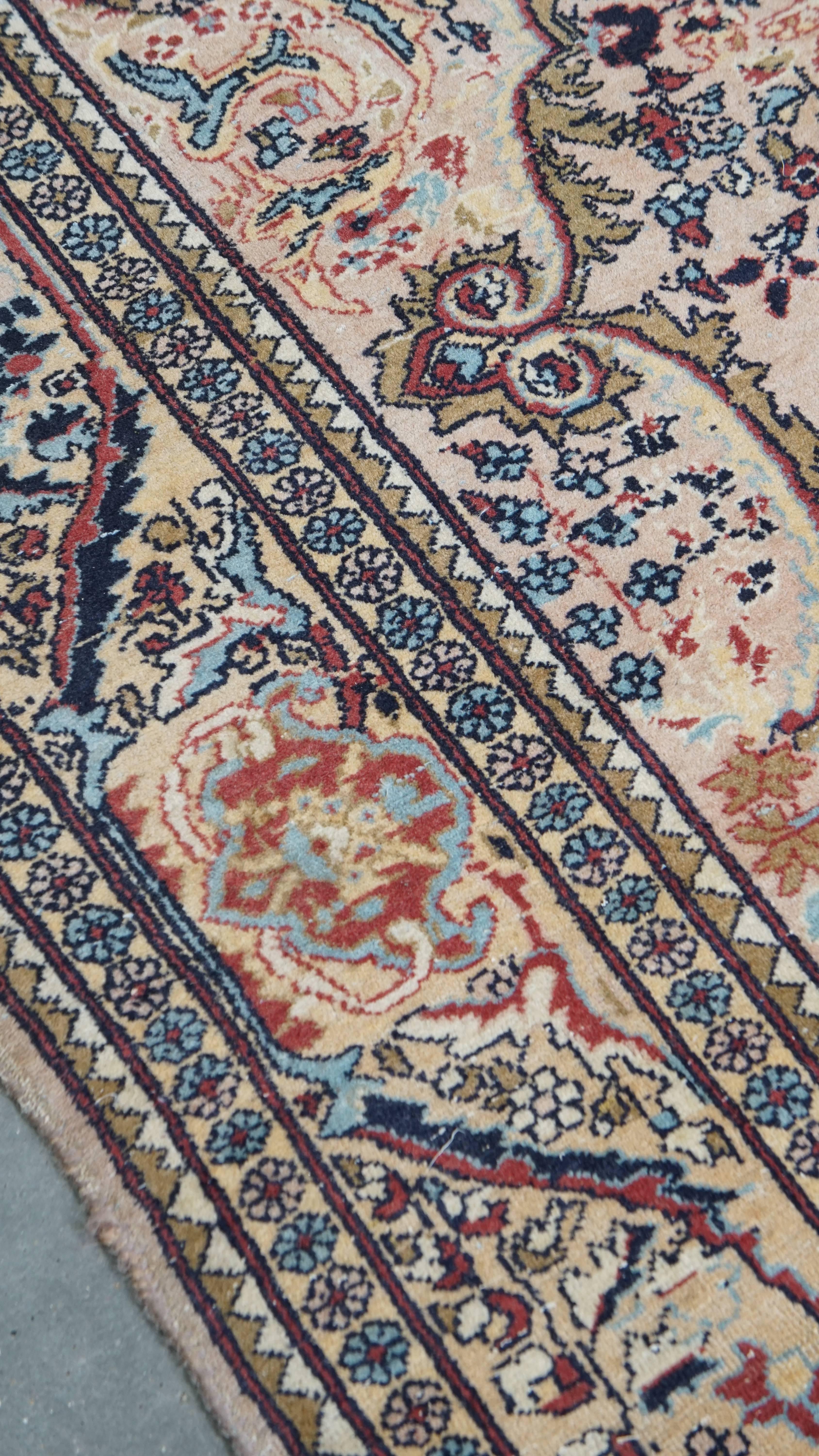 Handgeknüpfter Teppich mit Muster - 232x139cm (Textil) im Angebot
