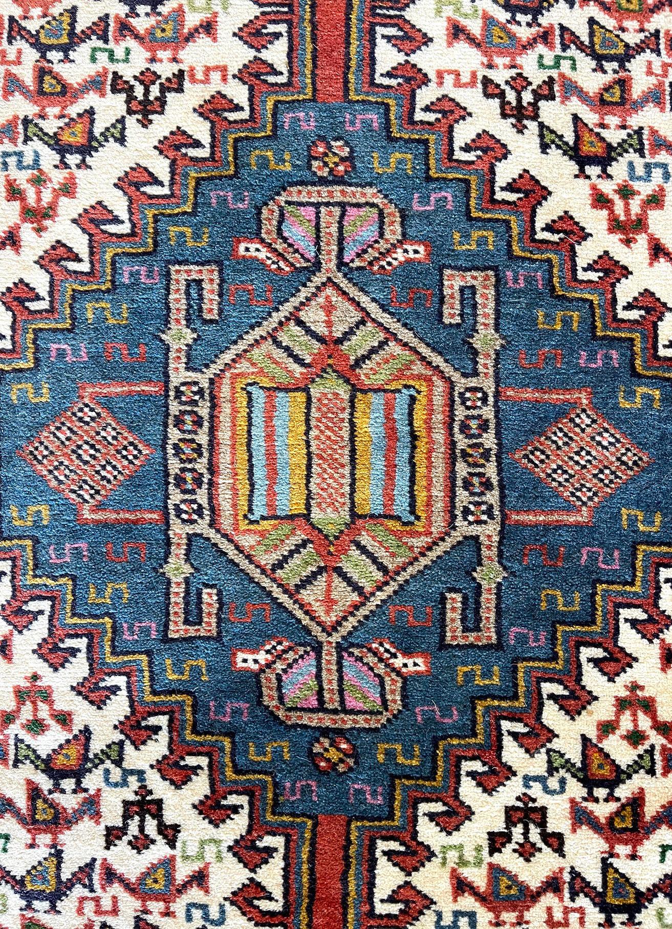 Persischer Quchan-Läufer-Teppich (Handgeknüpft) im Angebot