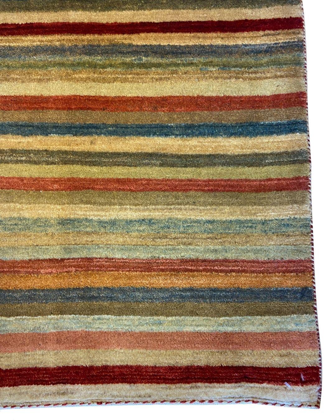Handgeknüpfter Shekarloo-Wollteppich mit gestreiftem Muster in Erdtönen, 3' x 5' (Persisch) im Angebot