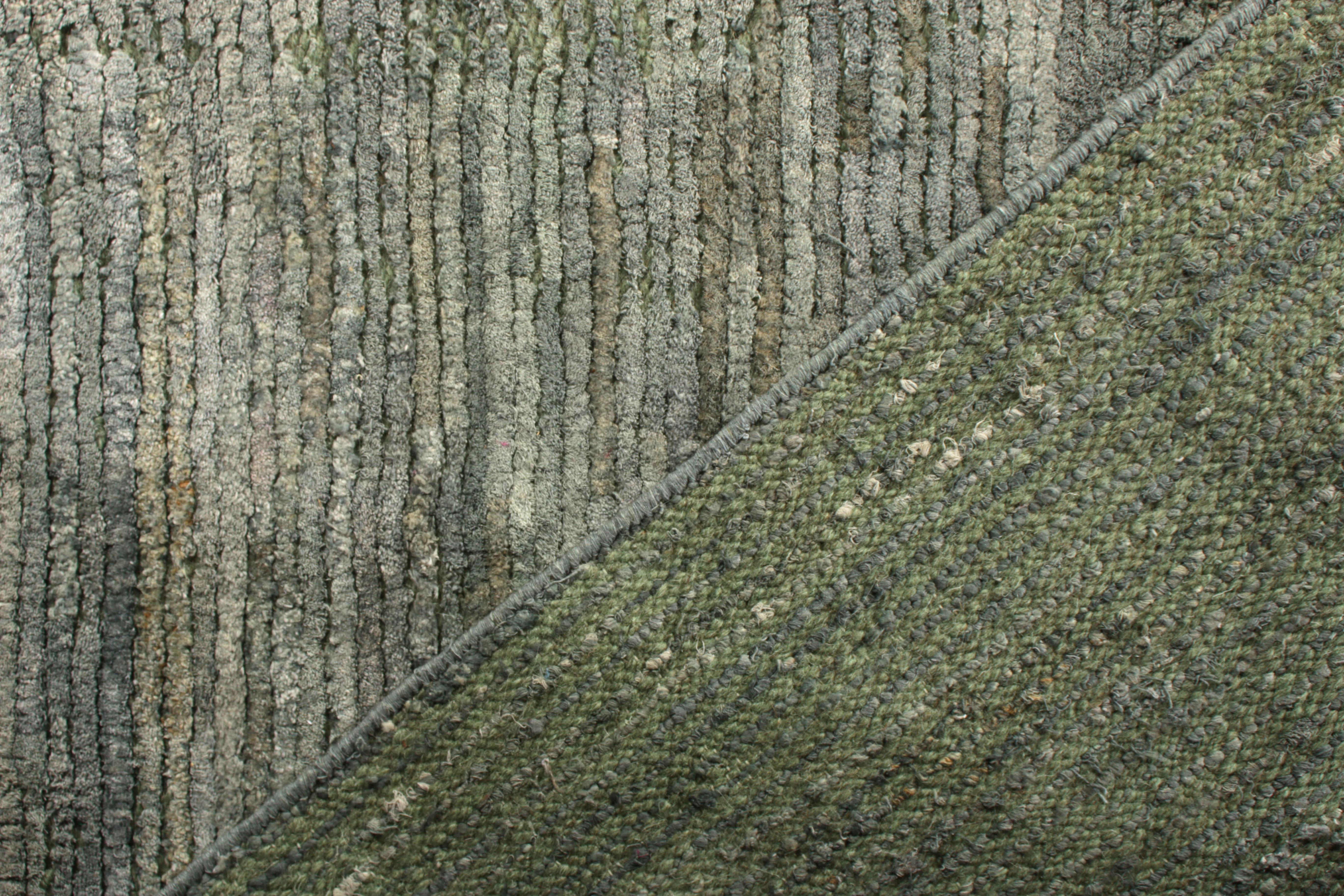 Handgeknüpfter moderner Ton-in-Ton-Ton-Teppich aus Seide für Teppiche und Kelim, grau-silber im Zustand „Neu“ im Angebot in Long Island City, NY