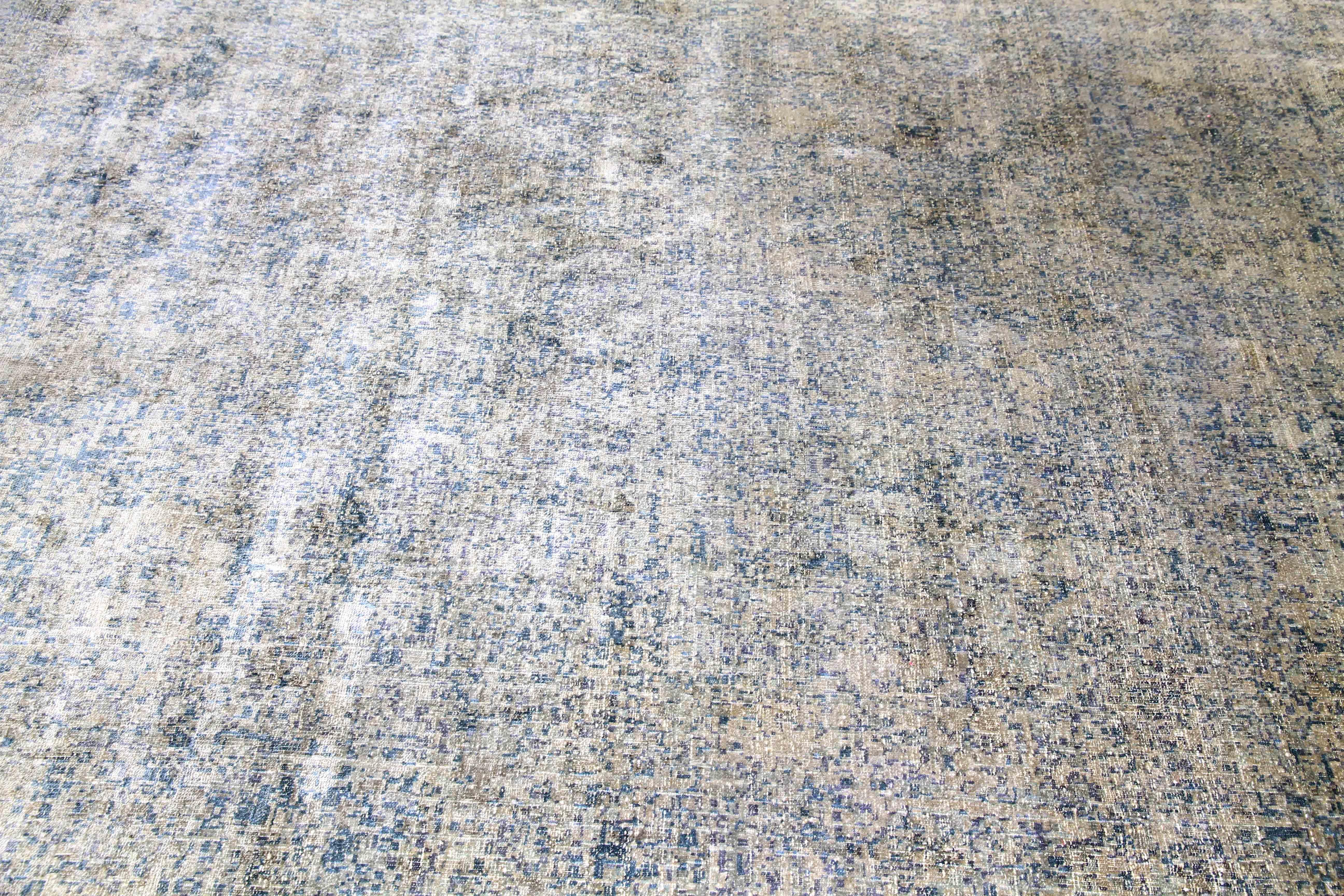 Hand-Knotted Hand Knotted Silk Rug 8'2''''x10'6'' For Sale