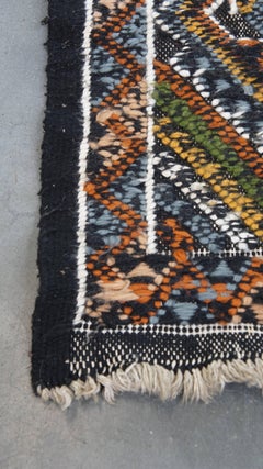 Hand-Knotted Subtle Colorful Rug with Beautiful Pattern – 108x50 cm