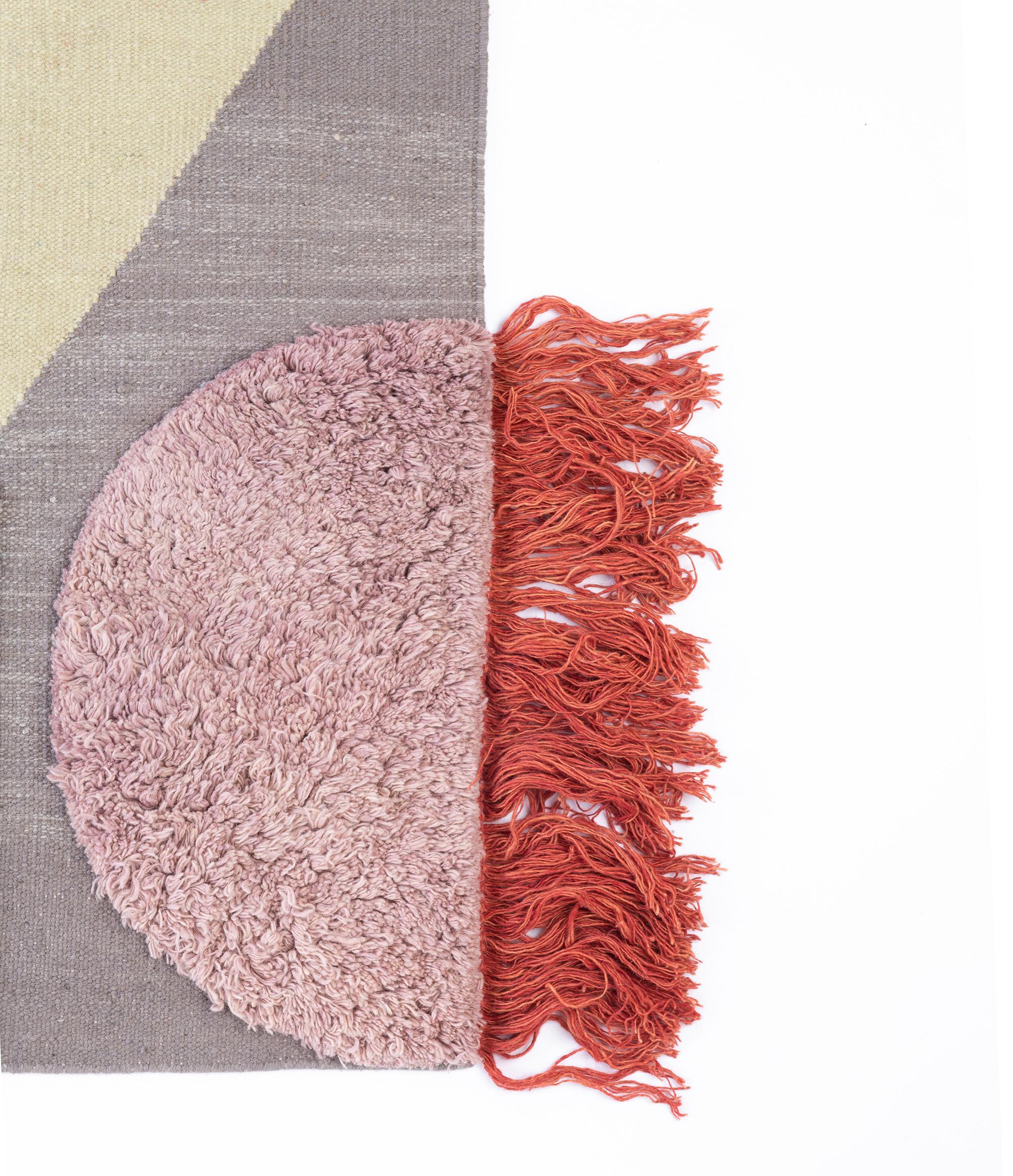 Handgeknüpftes Textilplakat #14 von Lyk Carpet (Wolle) im Angebot