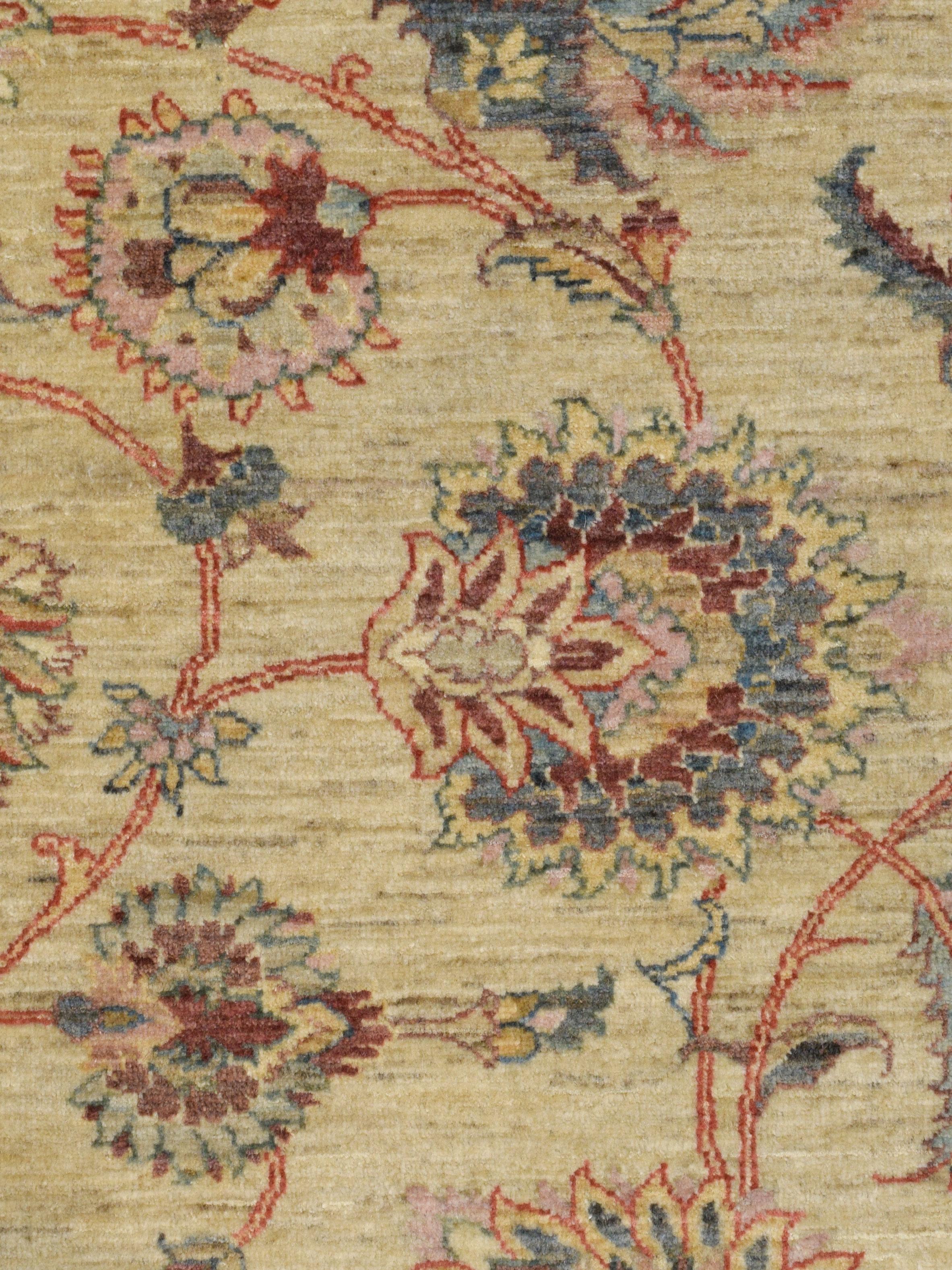 Handgeknüpfter traditioneller persischer Blumenteppich, organische pflanzengefärbte Wolle, 4x6 (Neoklassisches Revival) im Angebot