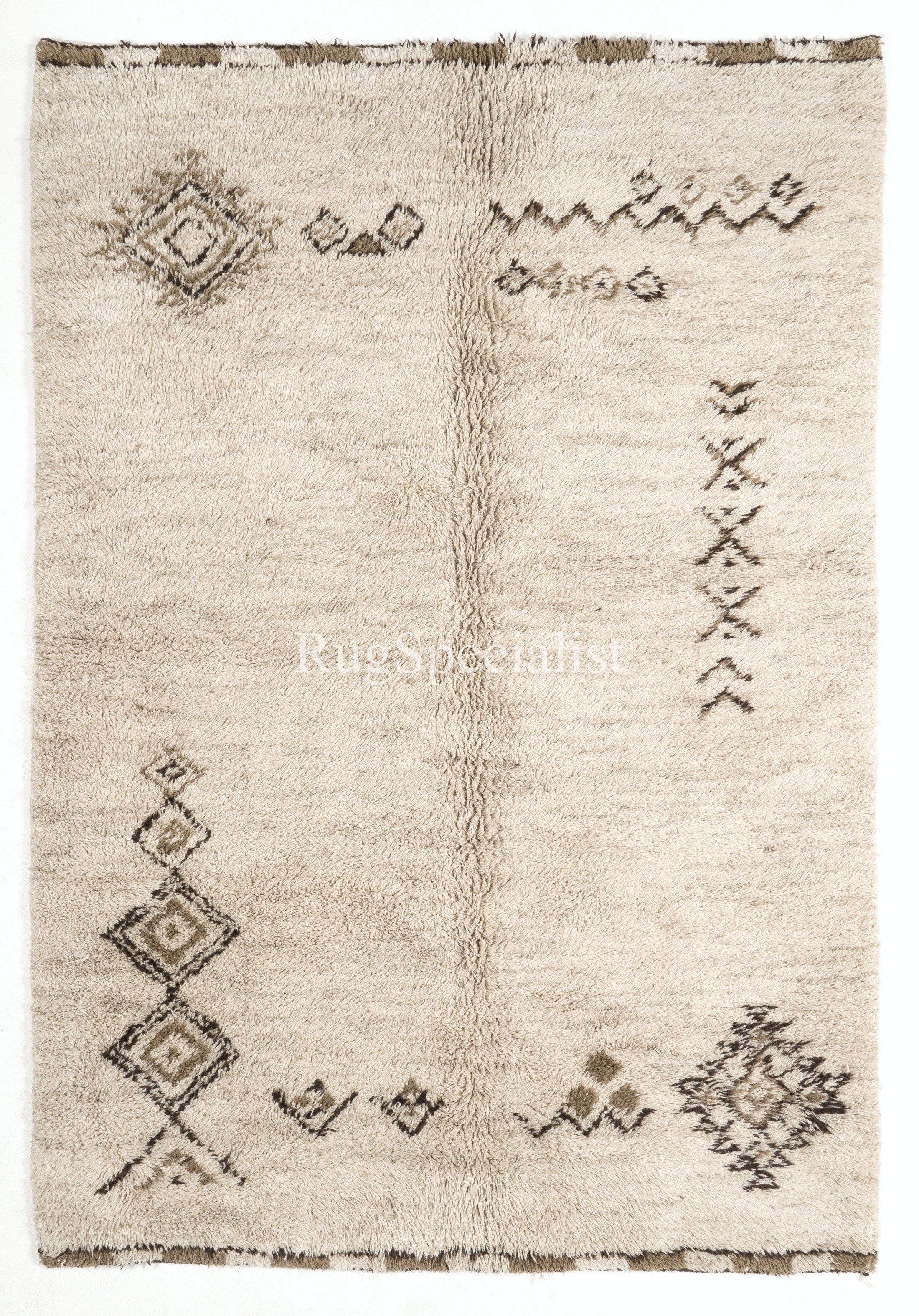 Tapis "Tulu" noué à la main en laine naturelle non teintée. Options sur-mesure disponibles