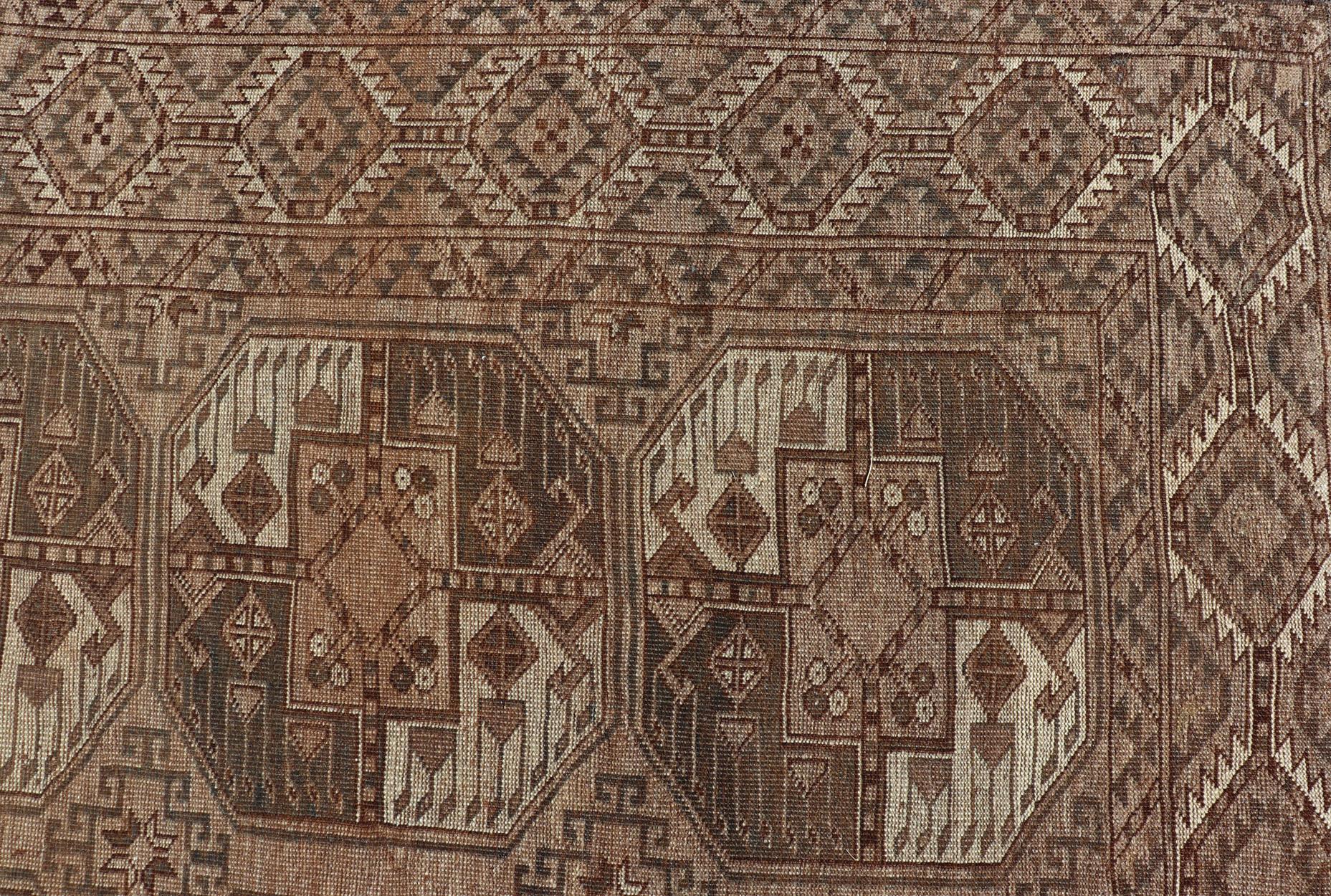 Tapis Turkomen Ersari en laine noué à la main avec motif de Gul sous-géométrique sur toute sa surface en vente 2