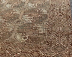 Hand-Knotted Turkomen Ersari Rug in Wool with All-Over Sub-Geometric Gul Design