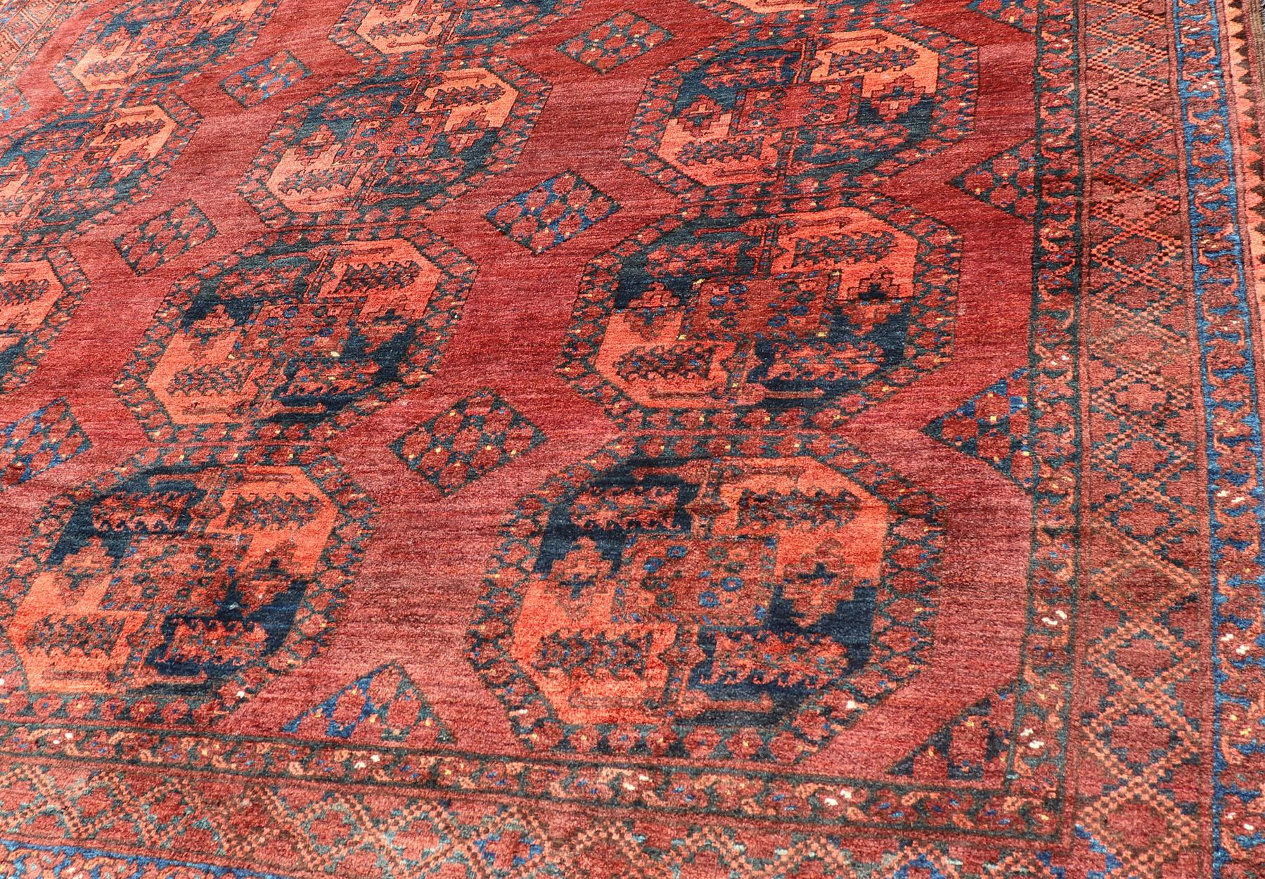 Hand-Knotted Turkomen Ersari Rug in Wool with Repeating Sub-Geometric Gul Design For Sale 5