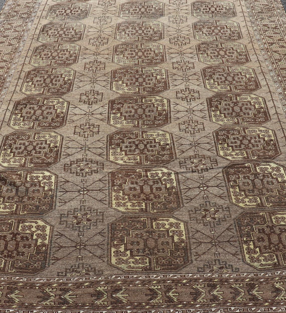 Hand-Knotted Turkomen Ersari Rug in Wool with Repeating Sub-Geometric Gul Design For Sale 1