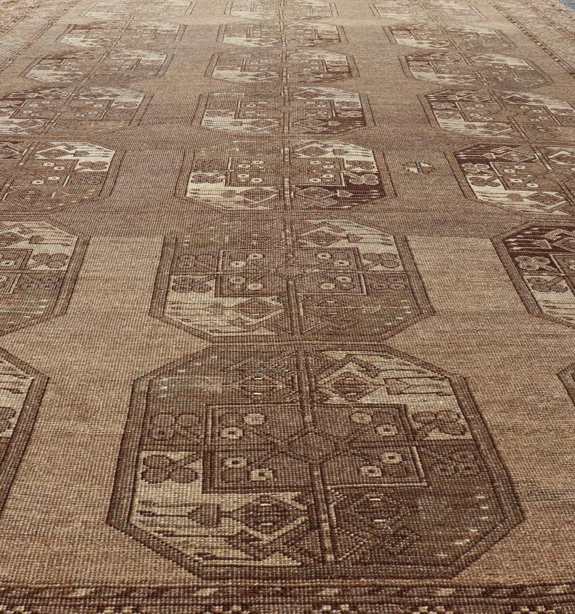 Hand-Knotted Turkomen Ersari Rug in Wool with Sub-Geometric Repeating Gul Design For Sale 3