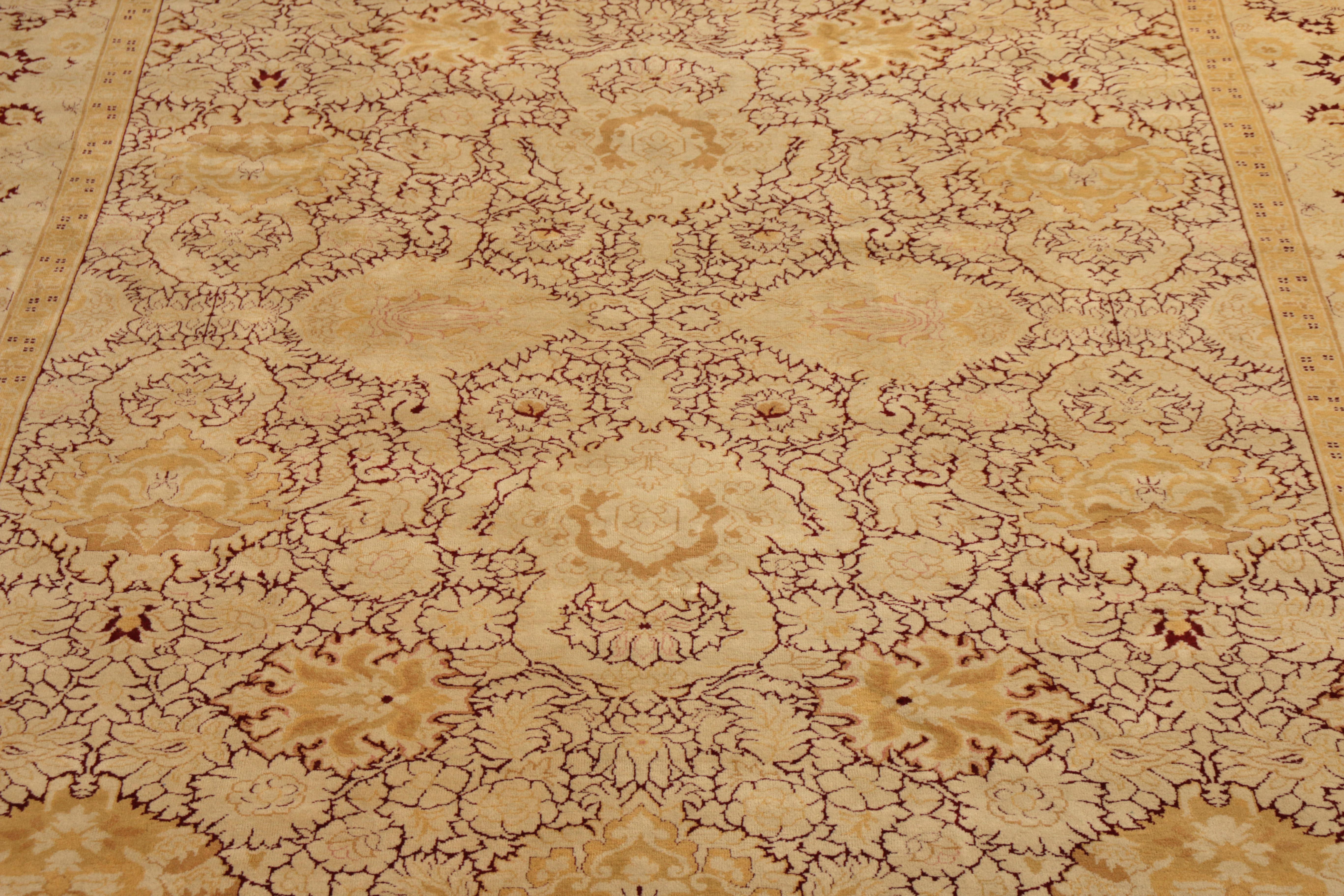 Hand-Knotted Vintage Agra Style Rug in Beige Gold All Over Floral Pattern In Good Condition For Sale In Long Island City, NY
