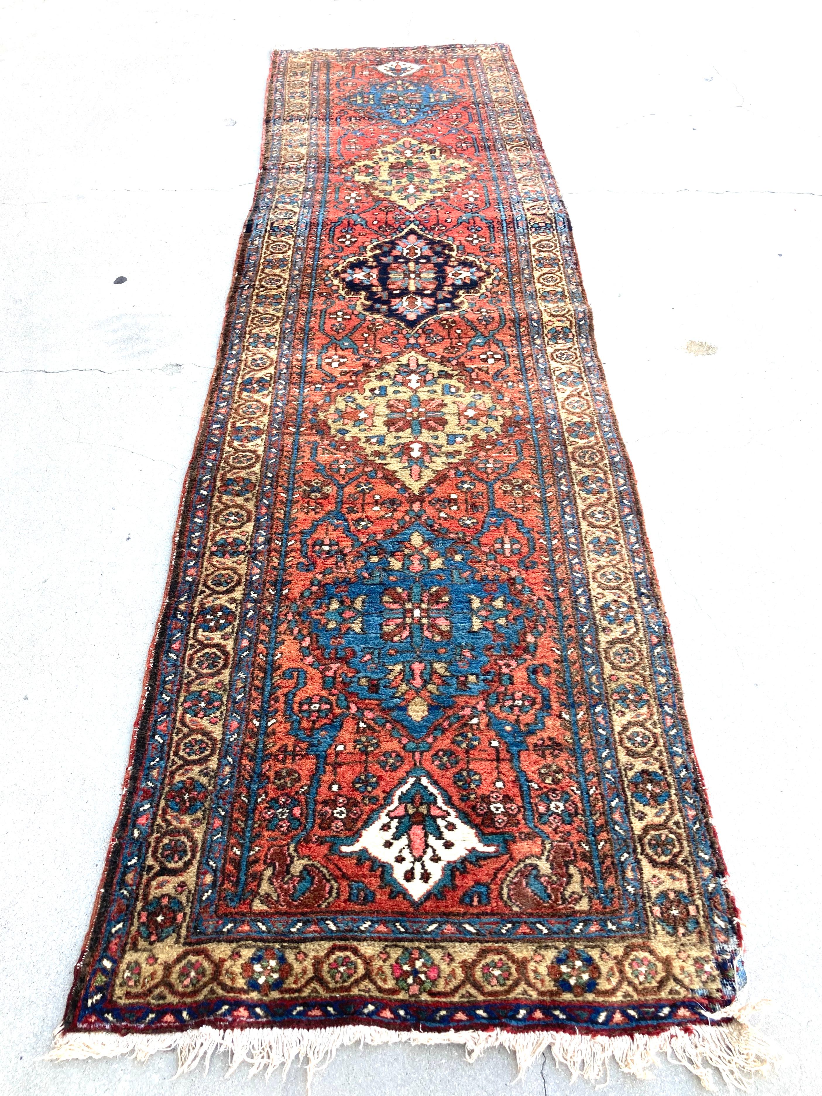 Hand knotted runner from Eastern Turkey,
Vintage Middle Eastern rug, circa 1940.
Size: 2ft 9 in x 10ft 7in.
Traditional Turkish carpet design and blue and pink colors.