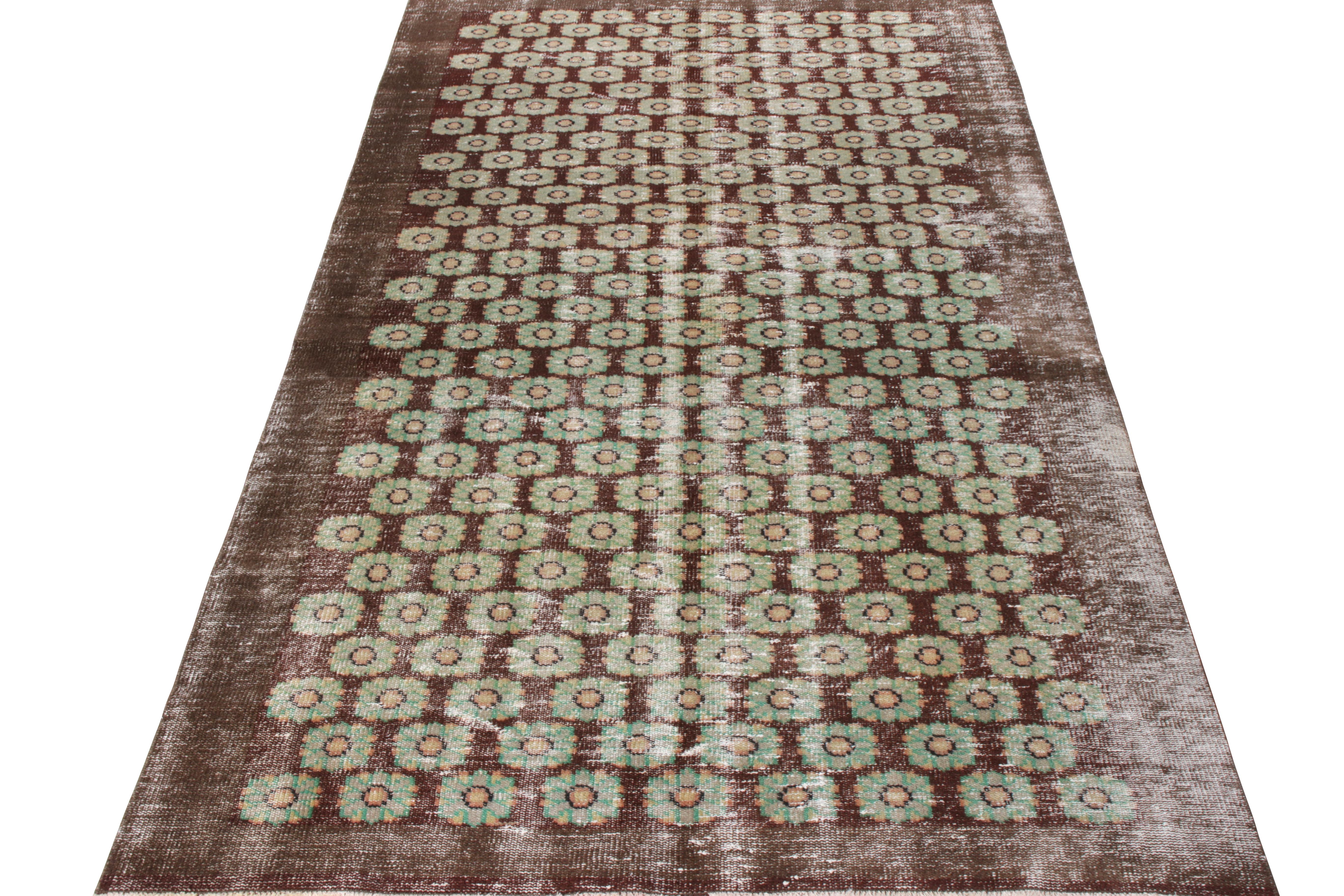 Finely hand-knotted in Turkey originating between 1960-1970, this vintage mid-century rug belongs to Rug & Kilim’s Mid-Century Pasha Collection that celebrates the Turkish icon and multidisciplinary designer Zeki Müren with Josh’s hand picked