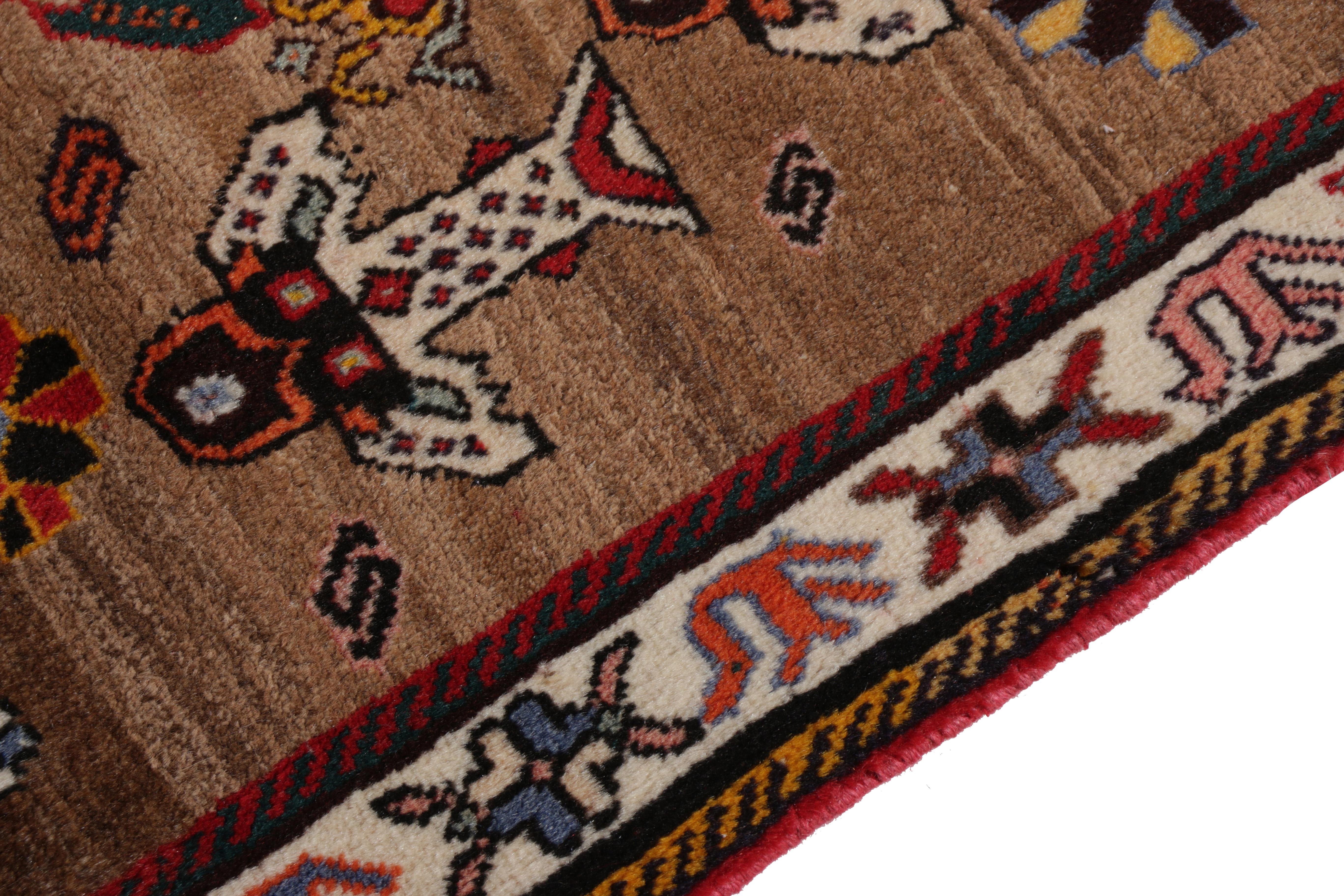 Persiano Tappeto persiano vintage Gabbeh con motivo geometrico beige-marrone e rosso di Rug & Kilim in vendita