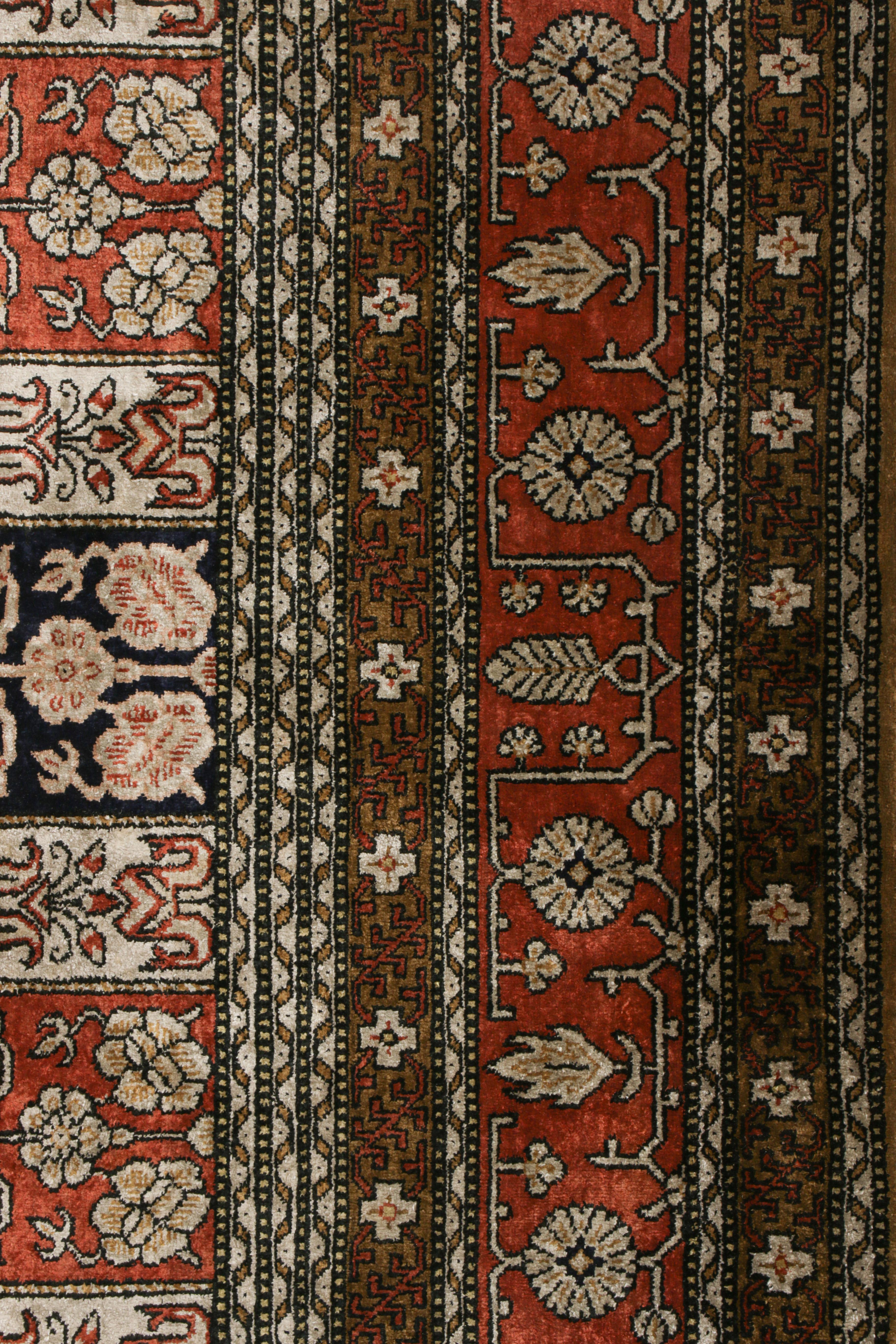 Handgeknüpfter persischer Qum-Teppich im Vintage-Stil mit rotem, braunem Blumenmuster (Sonstiges) im Angebot