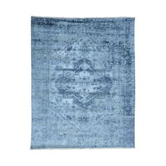 Hand Knotted Wool and Silk Broken Heriz Design Oriental Rug