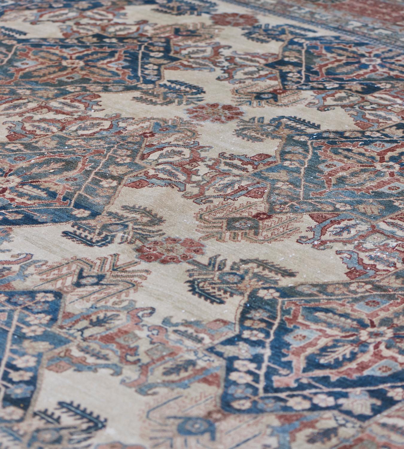 XIXe siècle Tapis persan Bakhtiairi à fleurs noué à la main 14'2